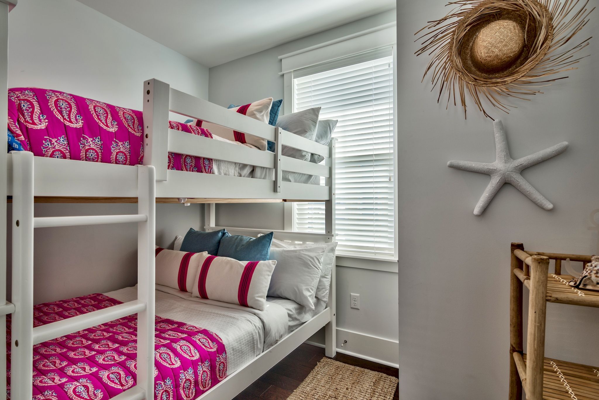 Cest La Vie 2nd Floor Bunk Room