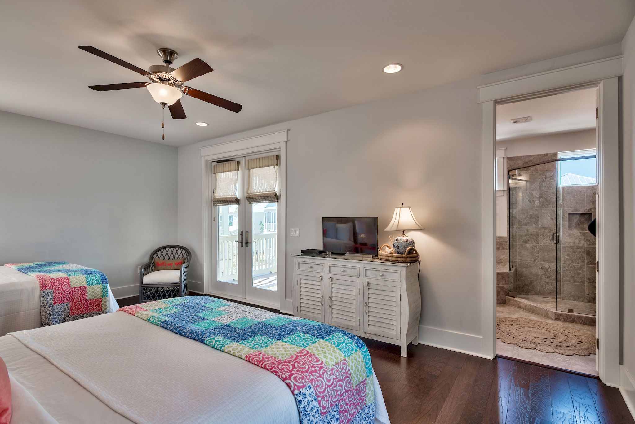 Cest La Vie 2nd Floor Bedroom with 2 Queens