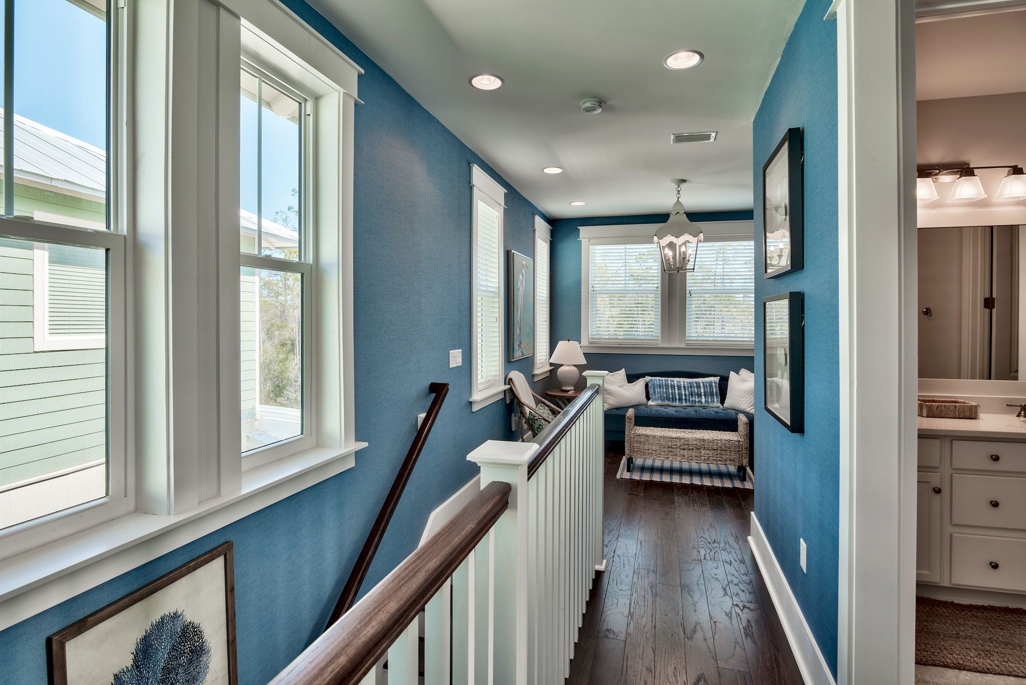 Cest La Vie 2nd Floor Landing