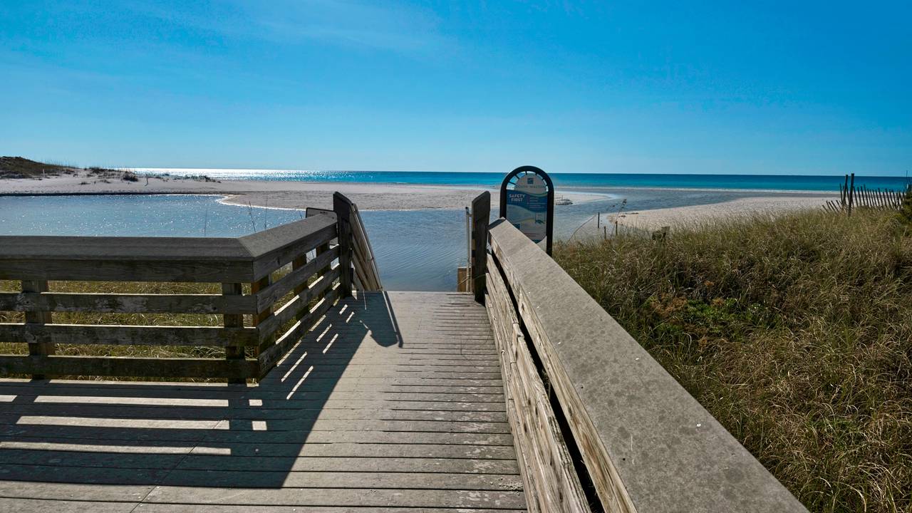 Eastern Lake Beach Access Eastern Lake Beach Access