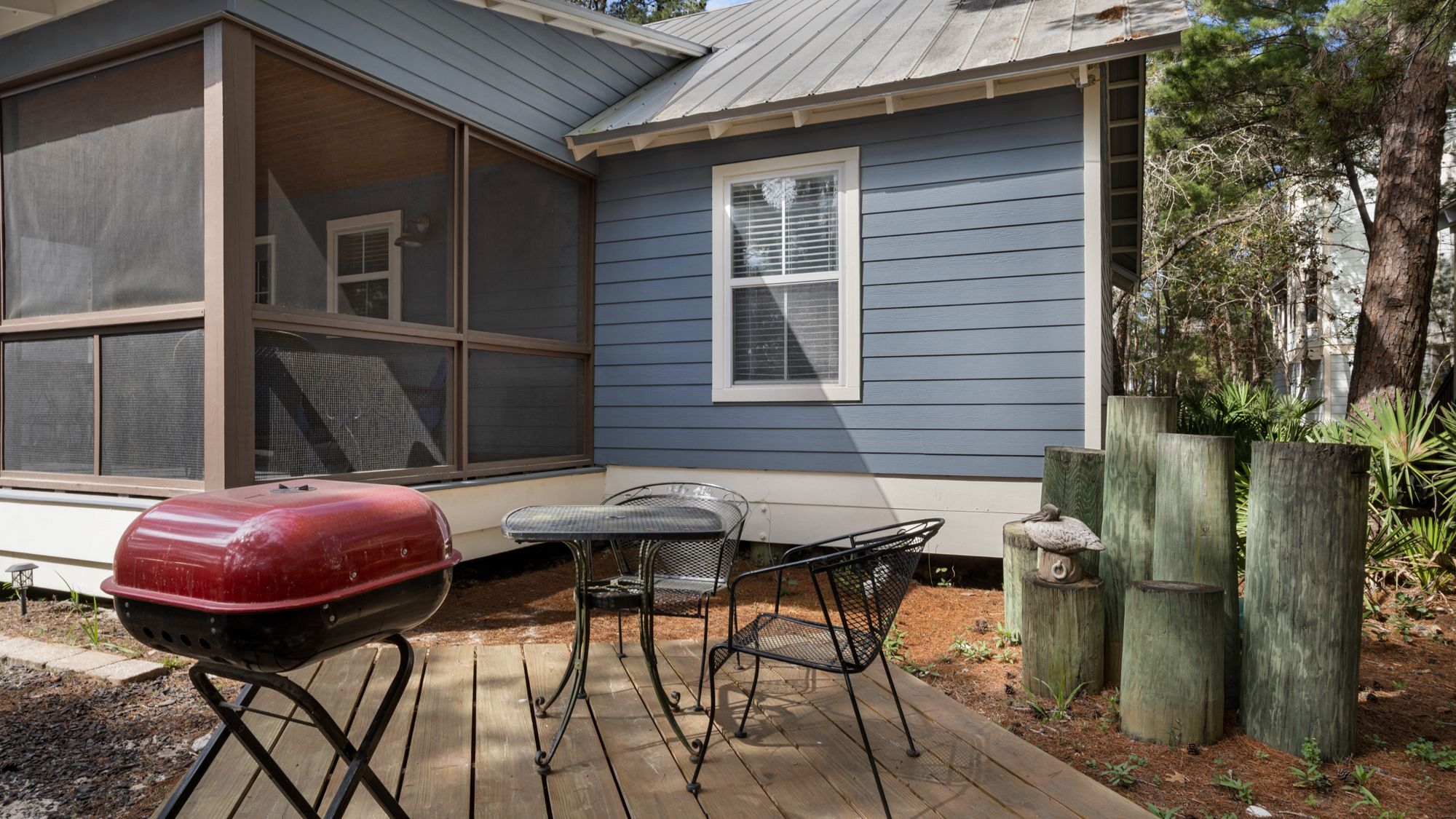 Palmetto Cottage Exterior With Grill