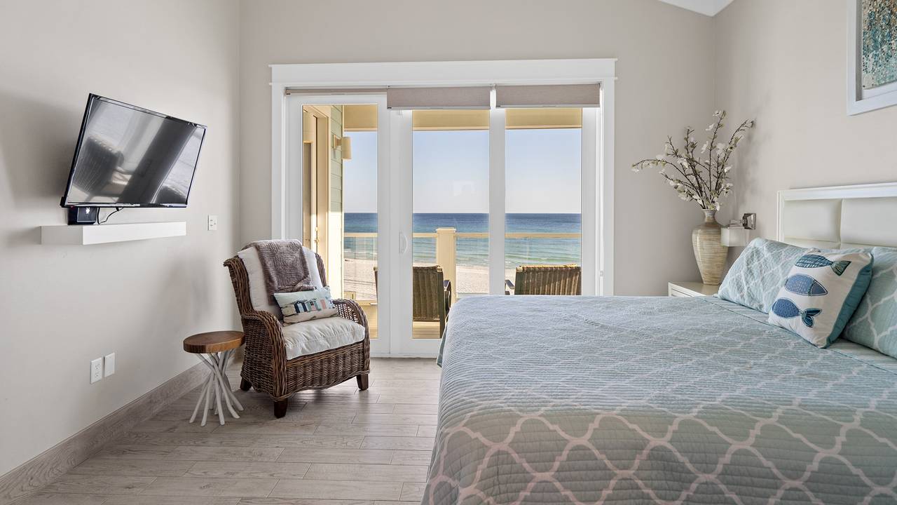 17491 Front Beach Road 17491 Front Beach Road