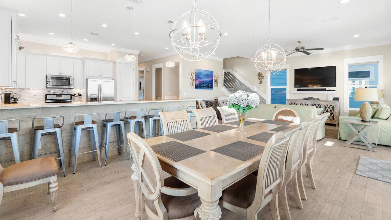 17491 Front Beach Road 17491 Front Beach Road