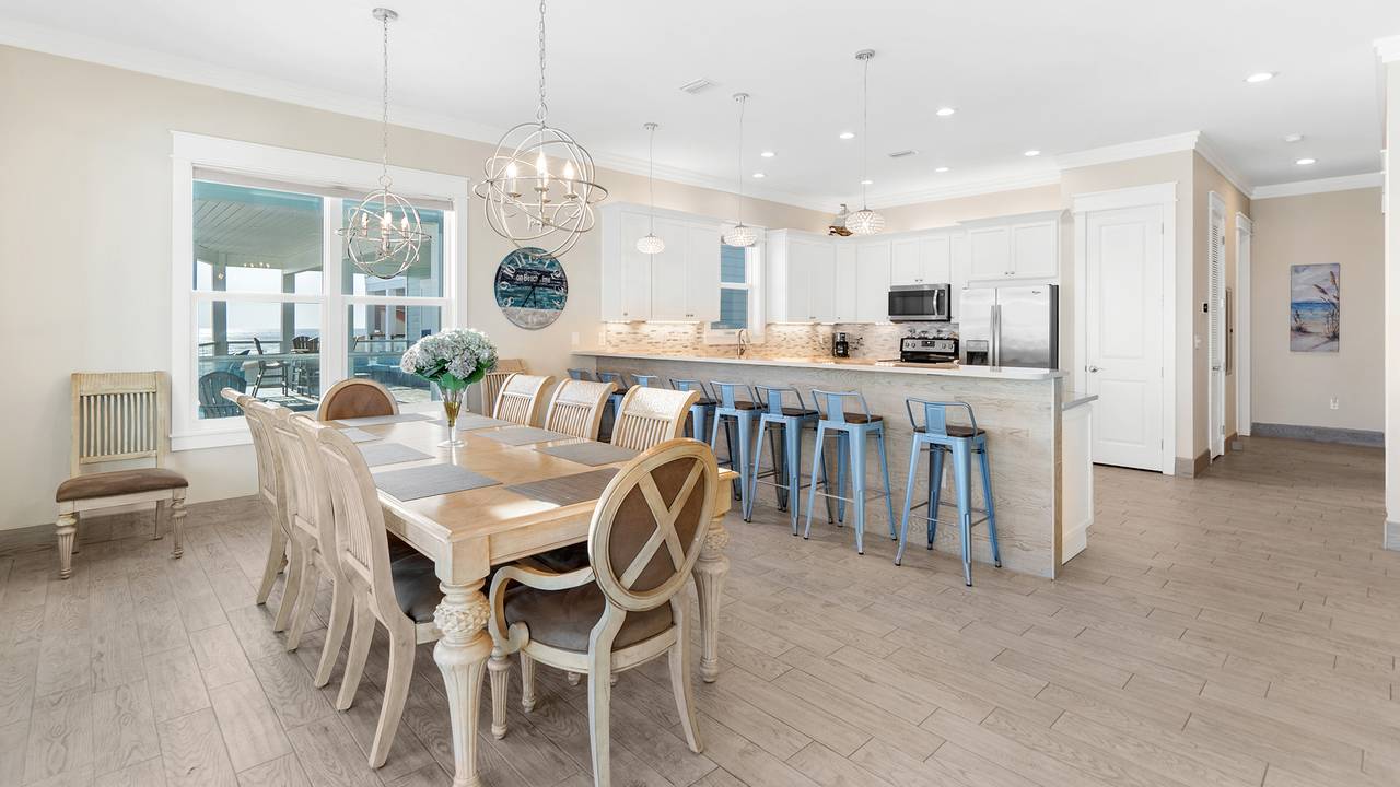 17491 Front Beach Road 17491 Front Beach Road