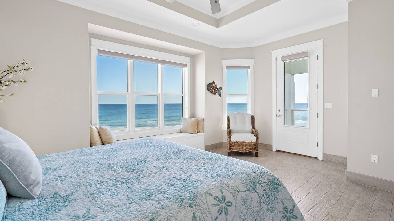 17491 Front Beach Road 17491 Front Beach Road