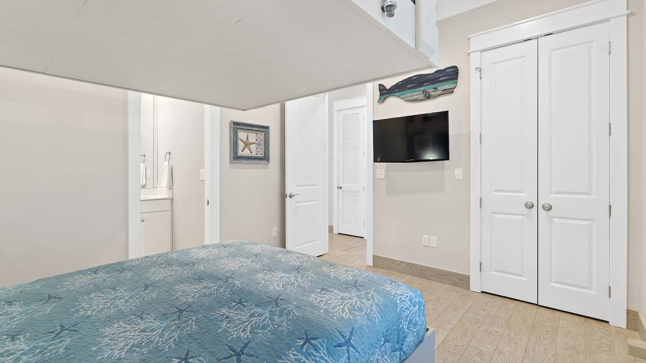 17491 Front Beach Road 17491 Front Beach Road