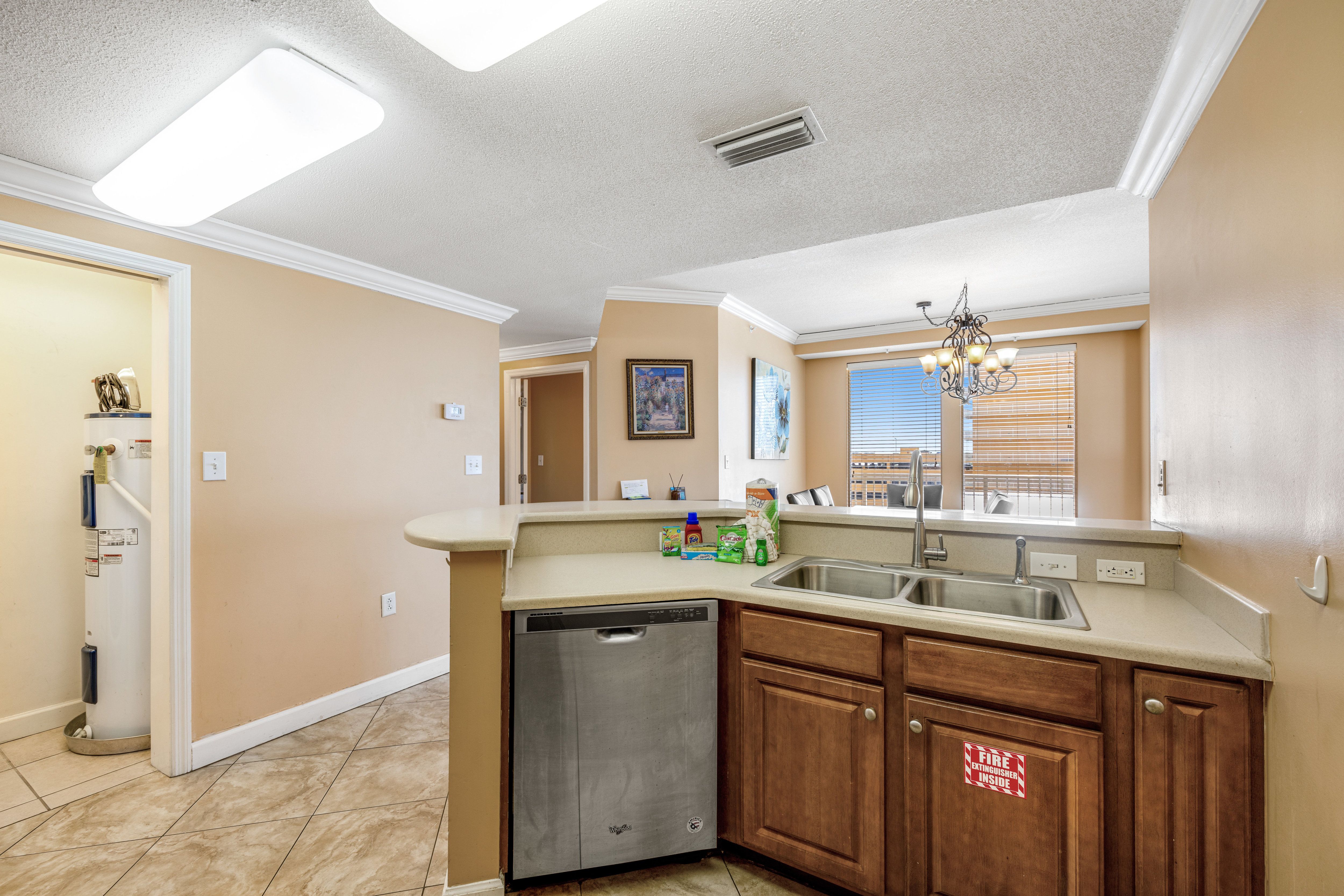 Seychelles 601 Kitchen