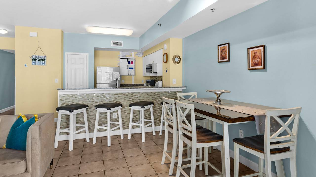 Shores of Panama 1125 Dinning and Kitchen Shores of Panama 1125 Dinning and Kitchen