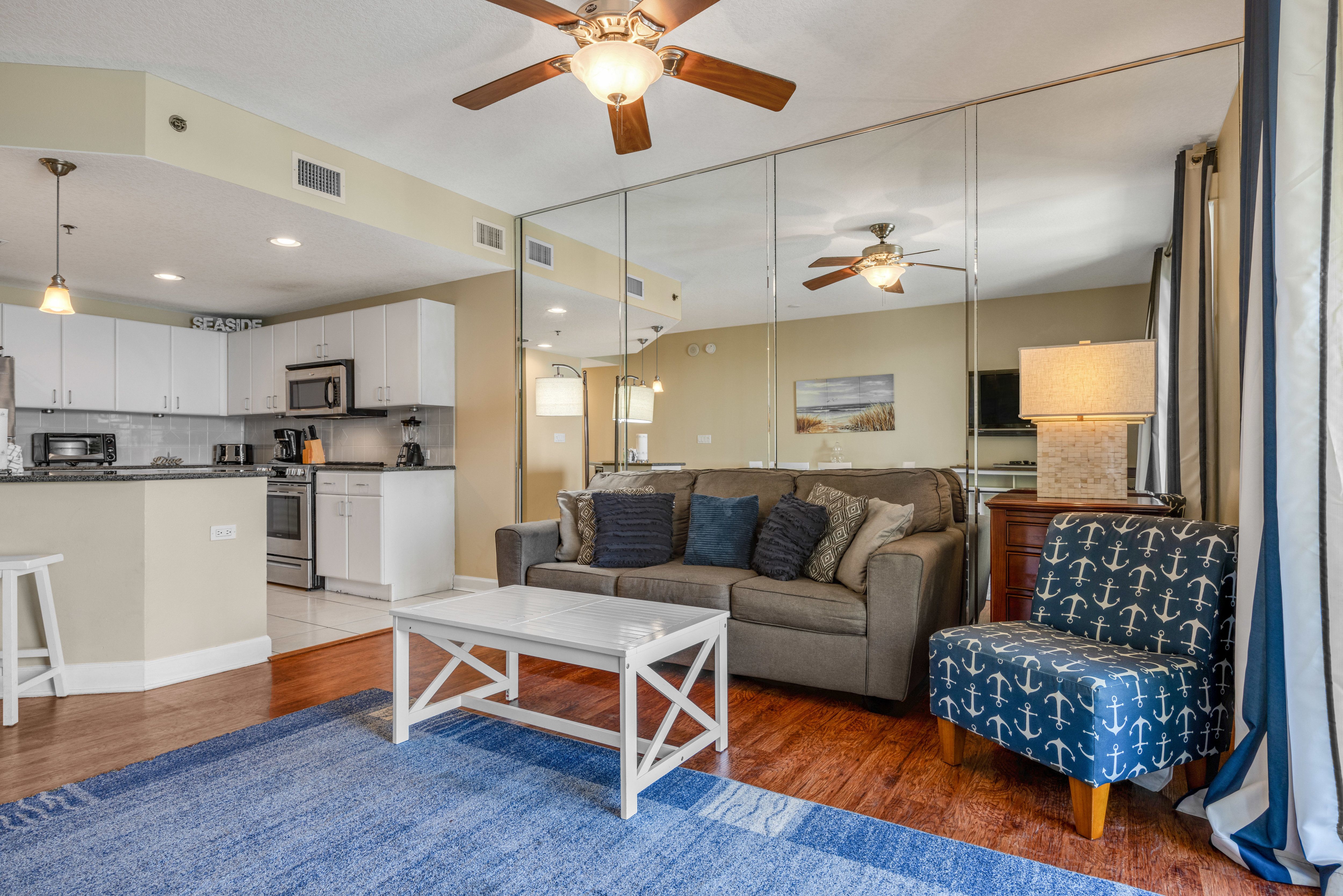 Grand Panama 2-1002 Living Area