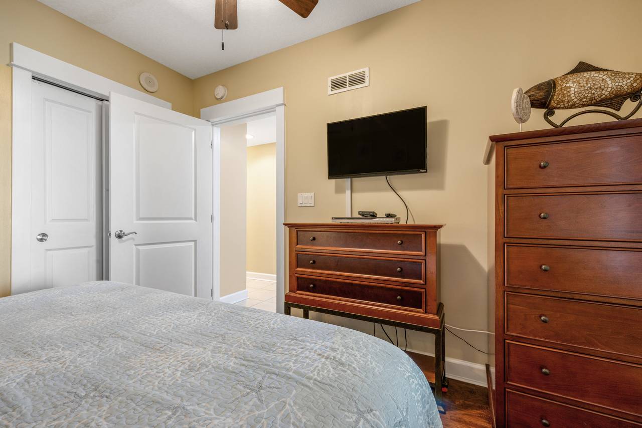 Grand Panama 2-1002 Bedroom Grand Panama 2-1002 Bedroom