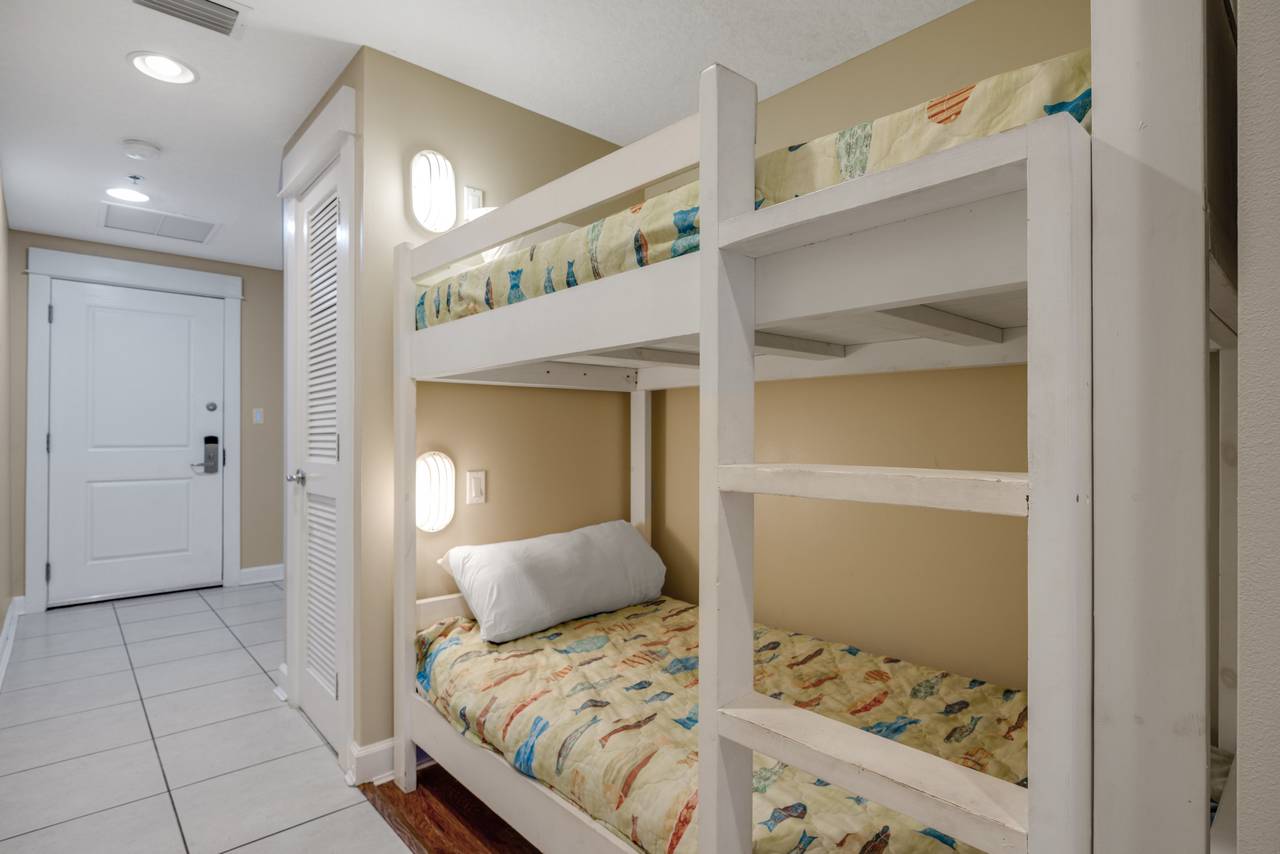 Grand Panama 2-1002 Bunk Beds Grand Panama 2-1002 Bunk Beds