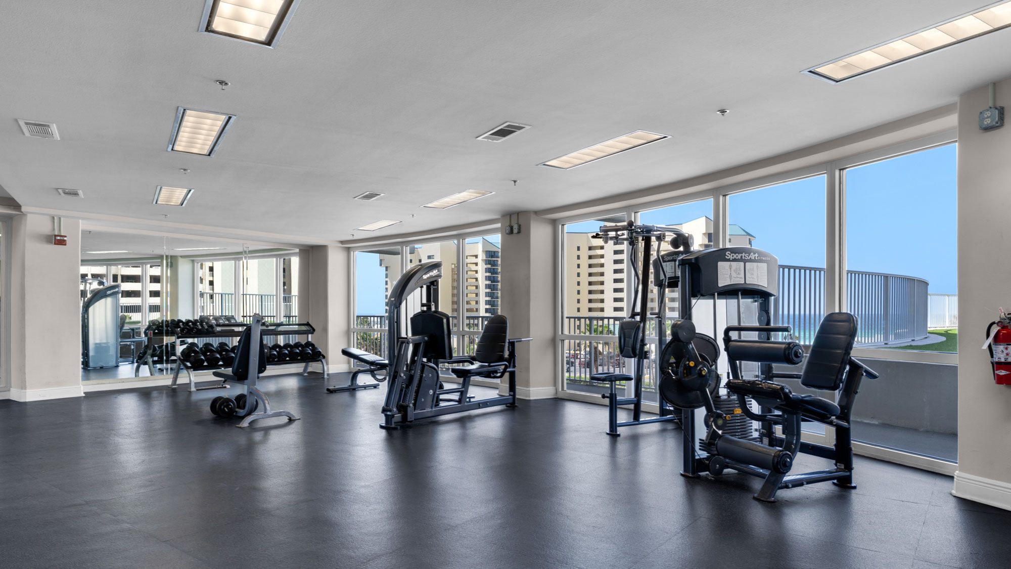 Laketown Wharf Grounds and Amenities