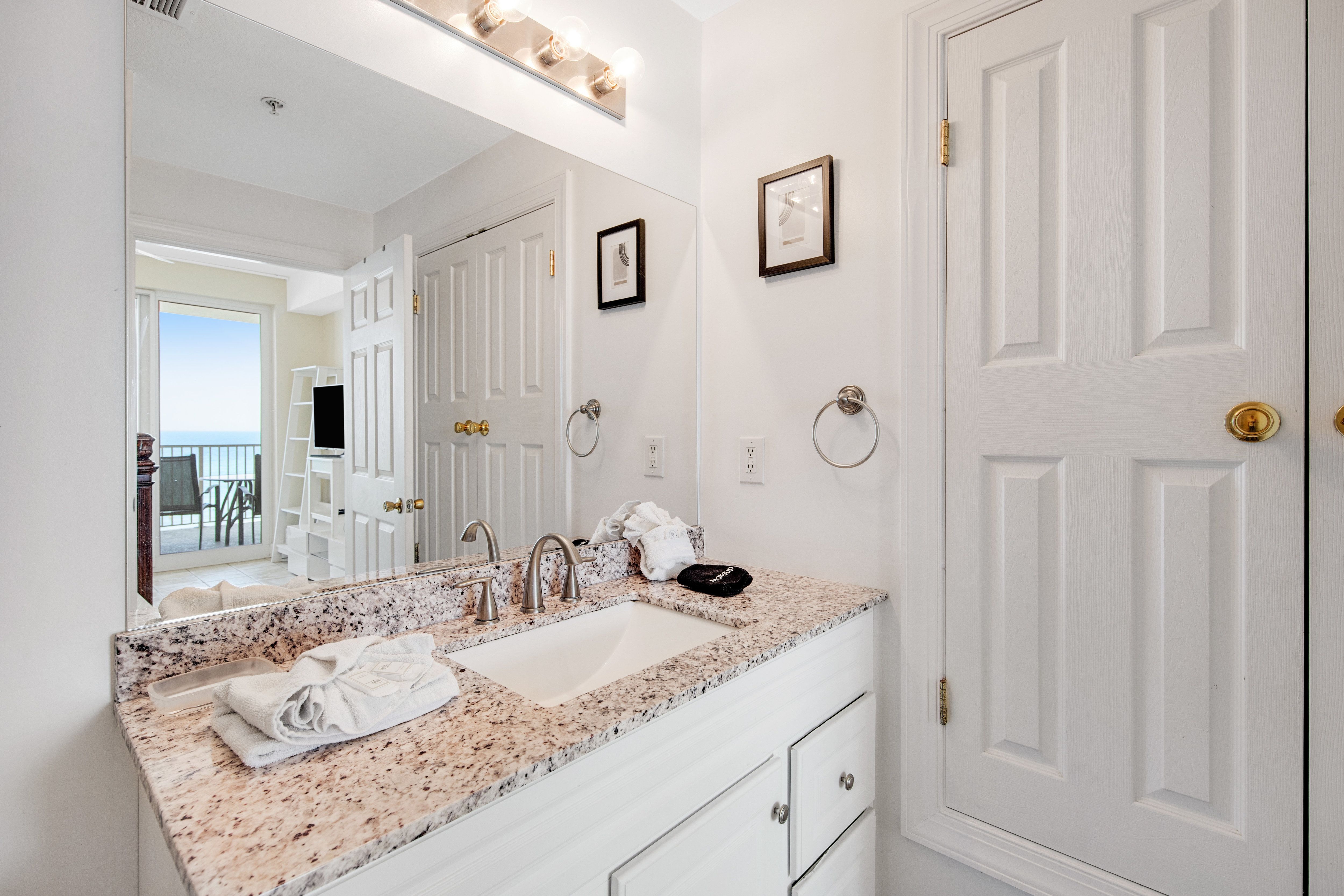 Ocean Villa 502 Bathroom