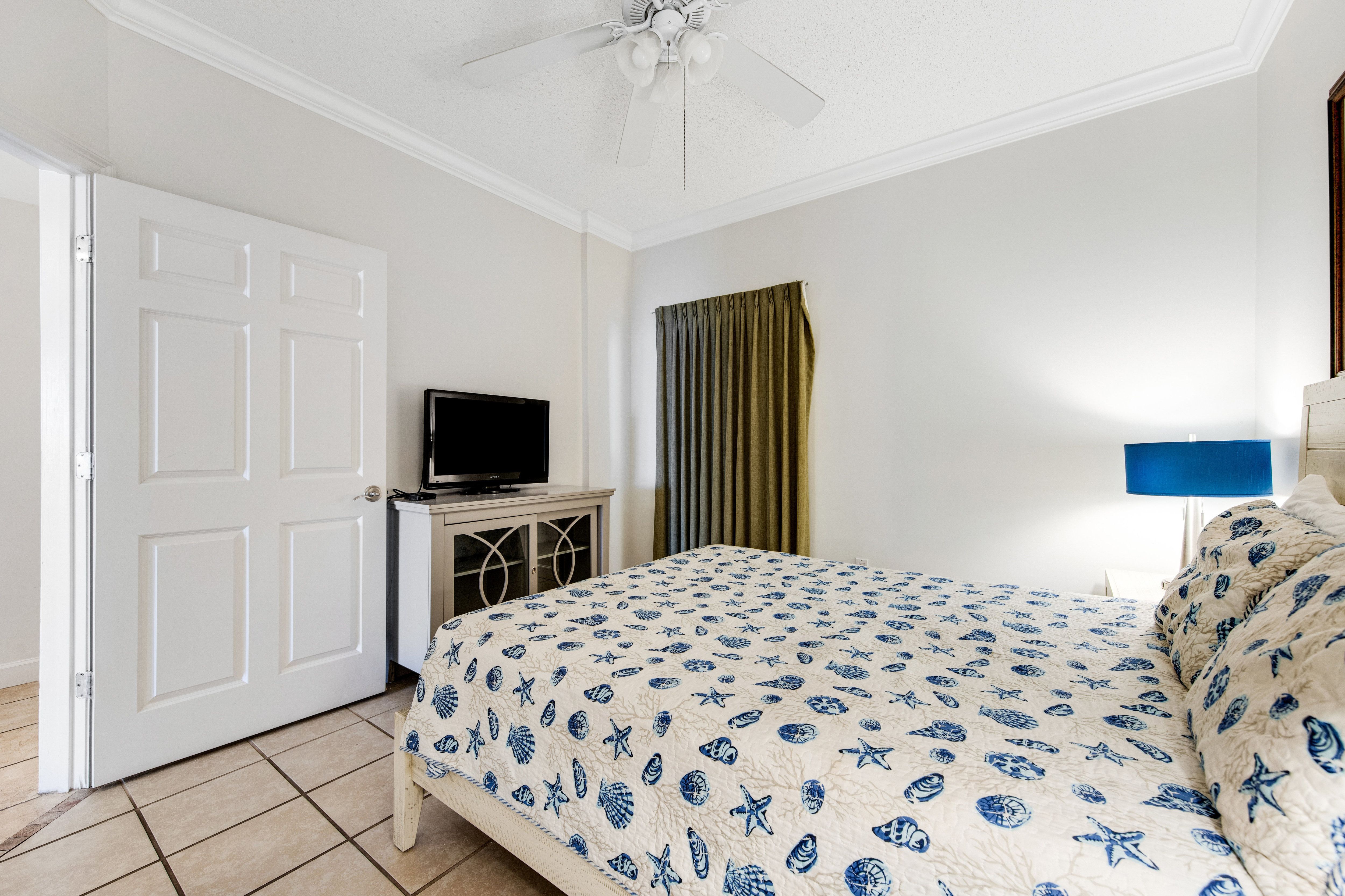 Boardwalk 1805 Bedroom