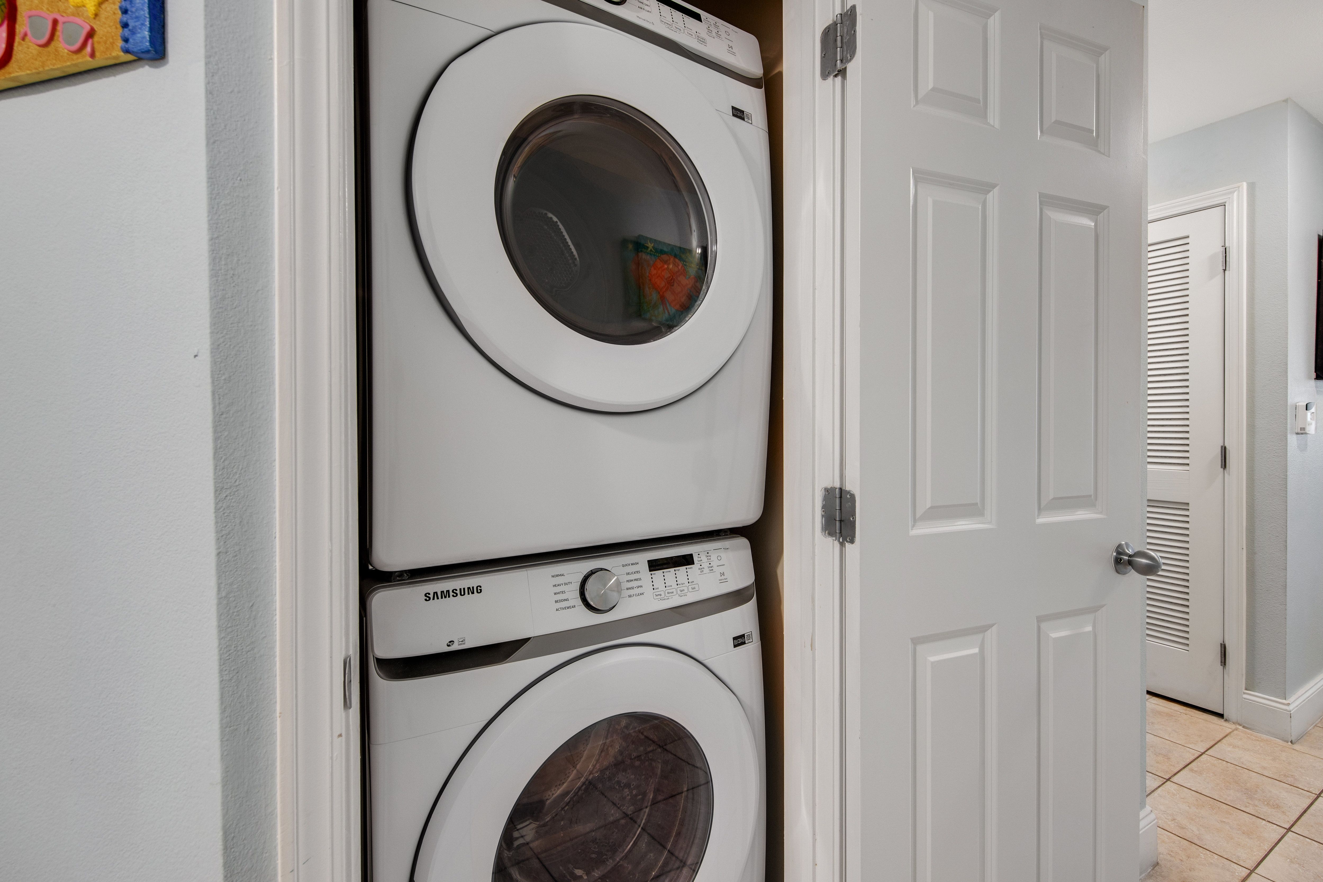 Laketown Wharf 1316 Washer and Dryer