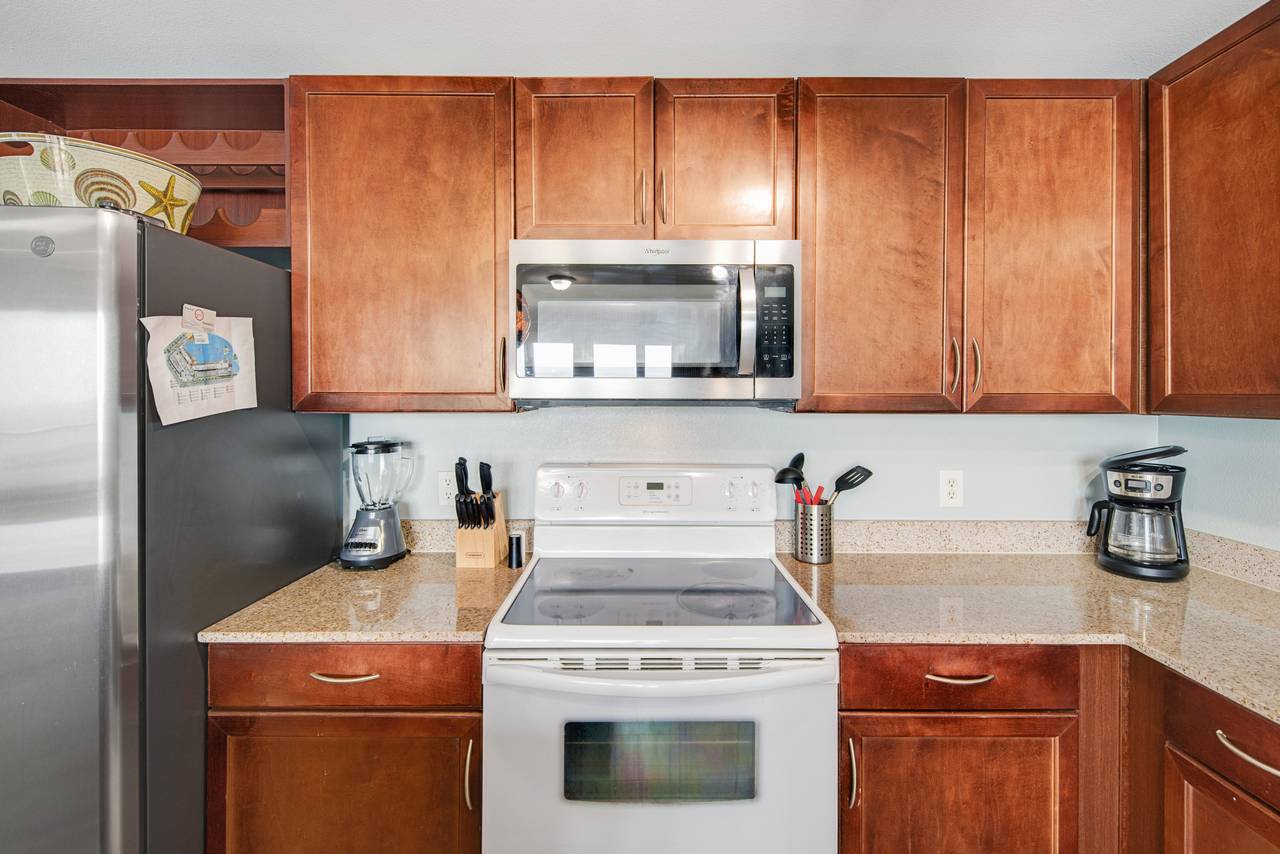 Laketown Wharf 1316 Kitchen Laketown Wharf 1316 Kitchen