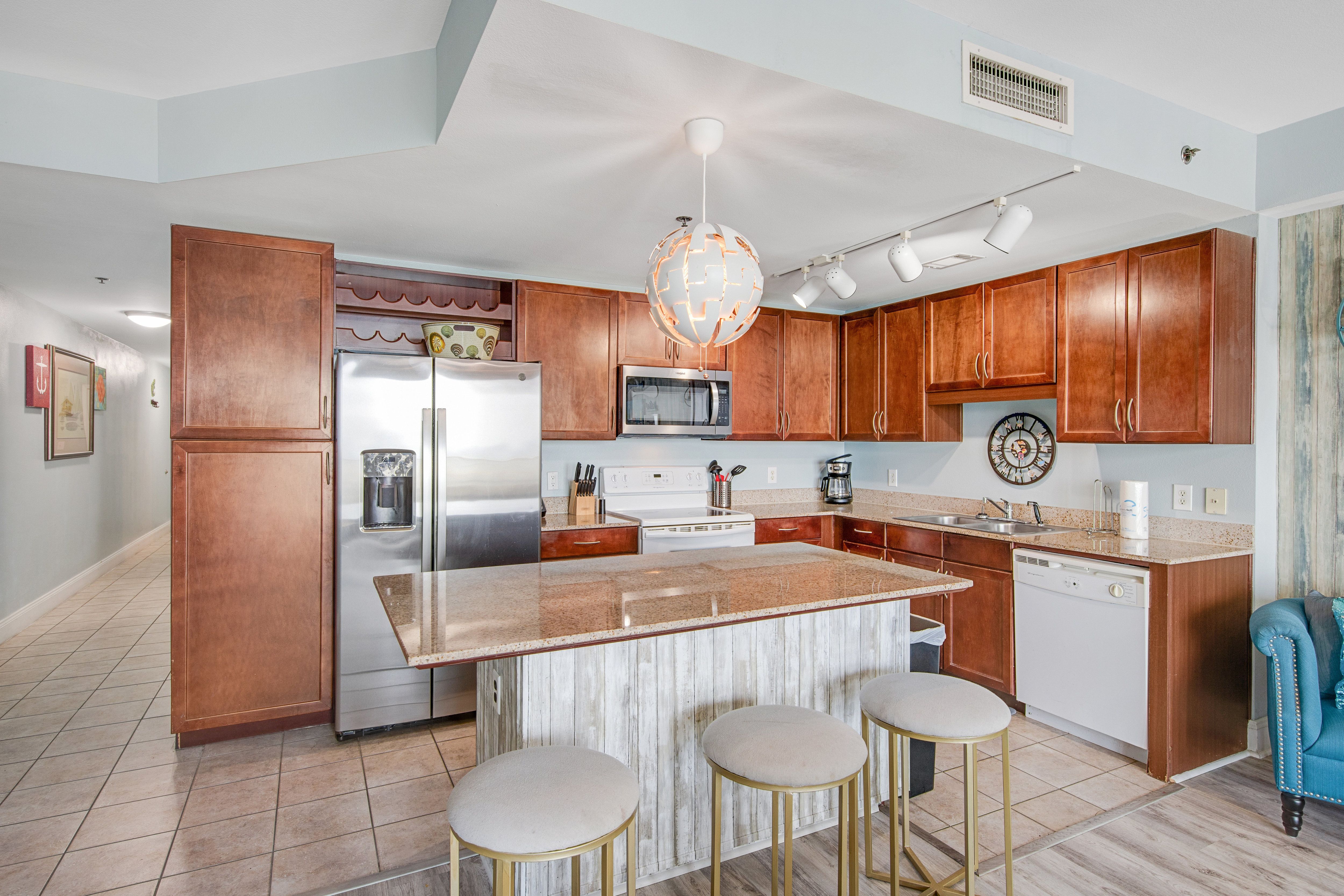 Laketown Wharf 1316 Kitchen