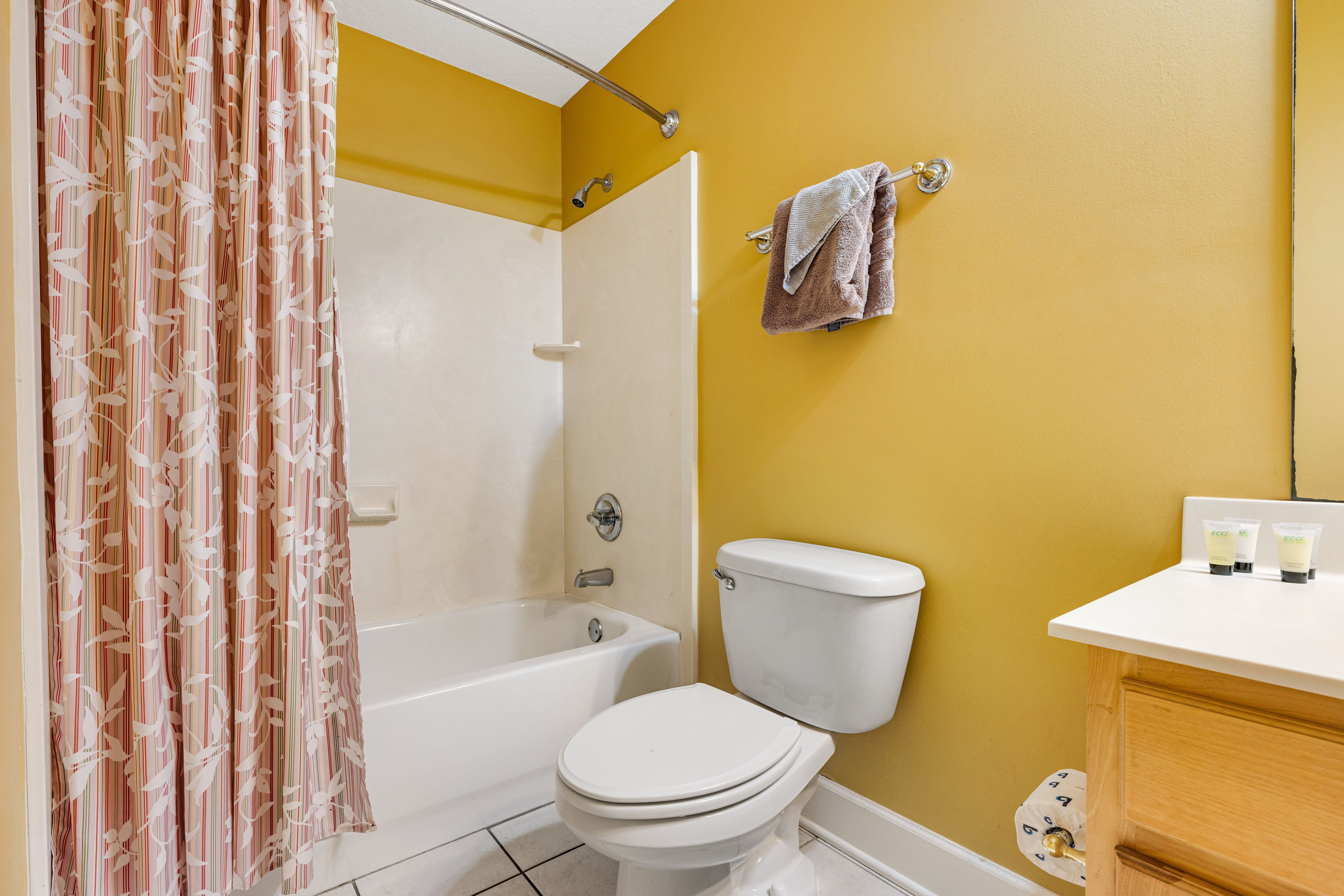 Ocean Reef 1709 Bathroom