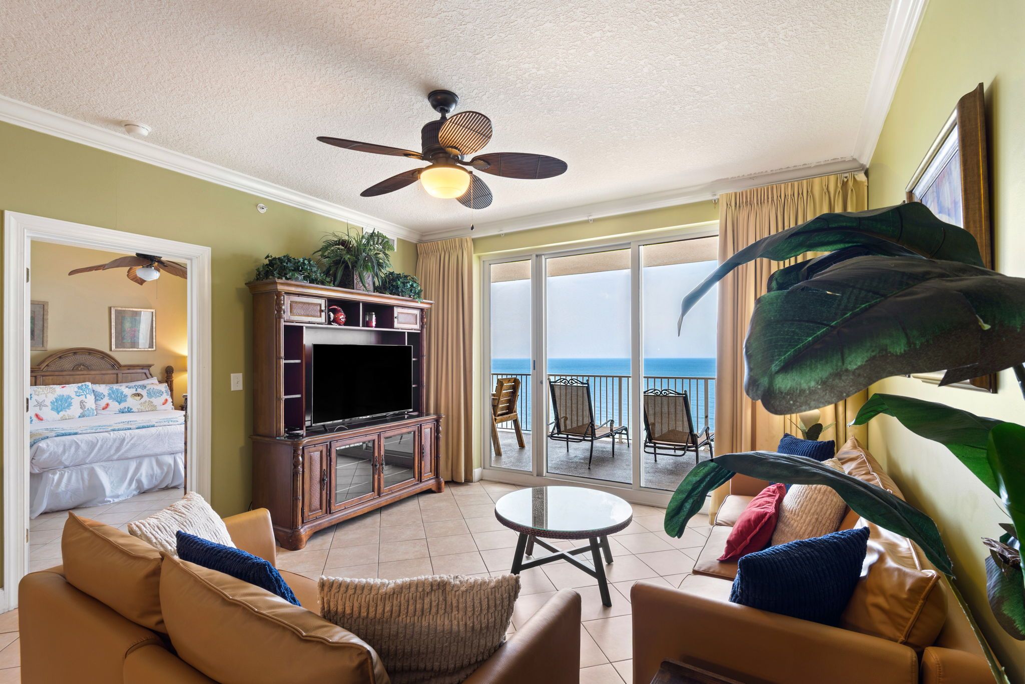 Ocean Reef 1709 Living area with spectacular Gulf Views