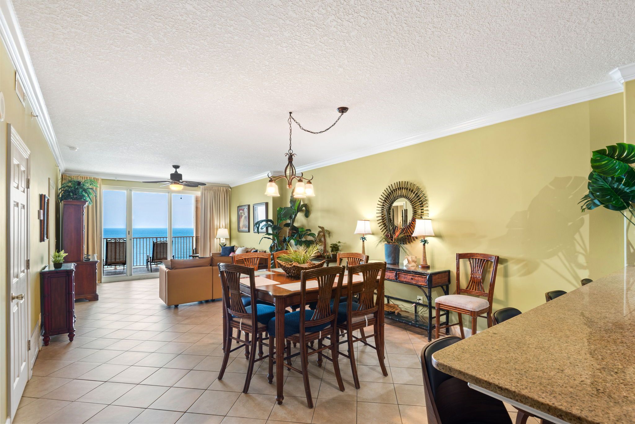 Ocean Reef 1709 Dining Table and Living Area with Gulf Views