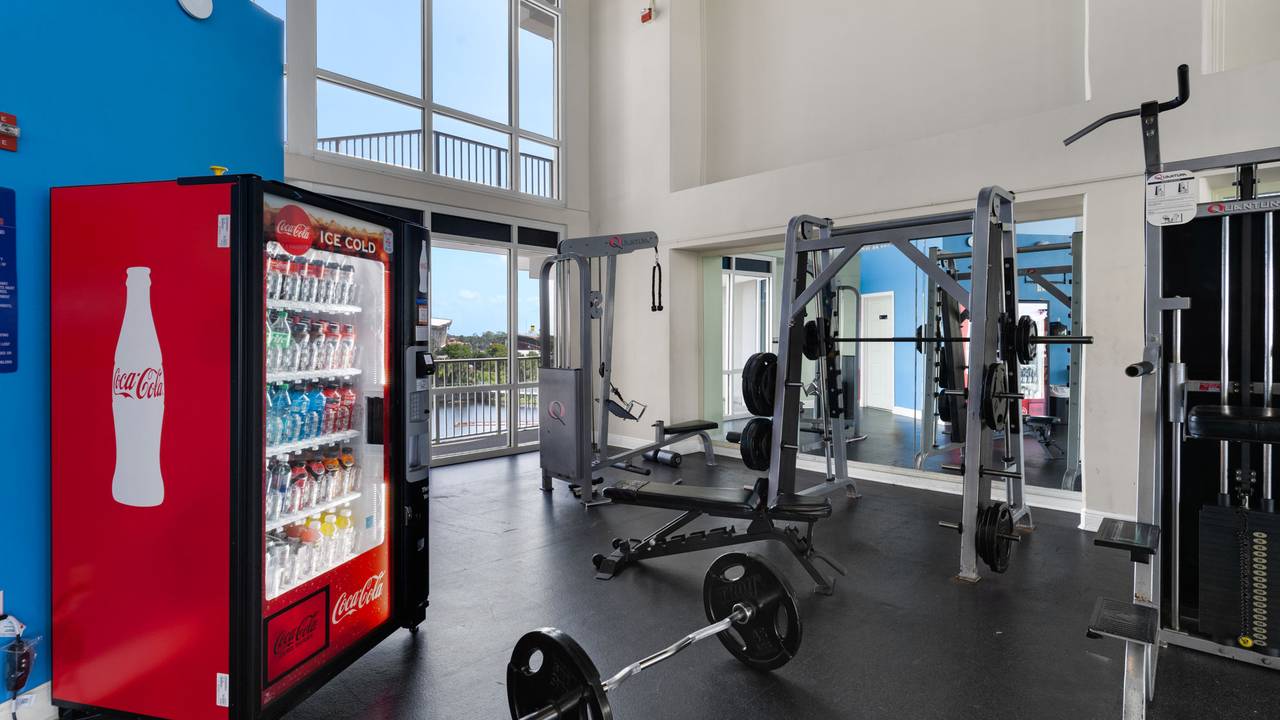 Laketown Wharf Grounds and Amenities Laketown Wharf Grounds and Amenities