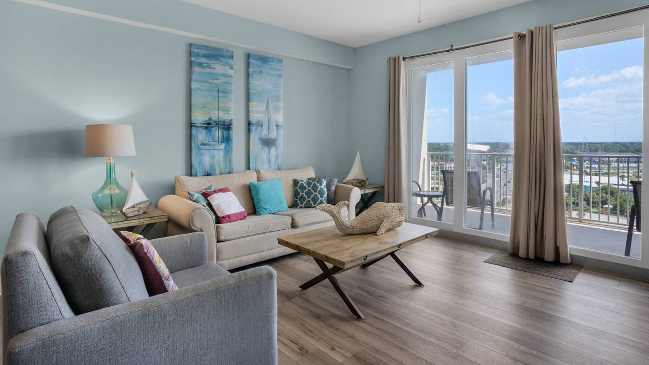 Laketown Wharf 1037 Living Area Laketown Wharf 1037 Living Area