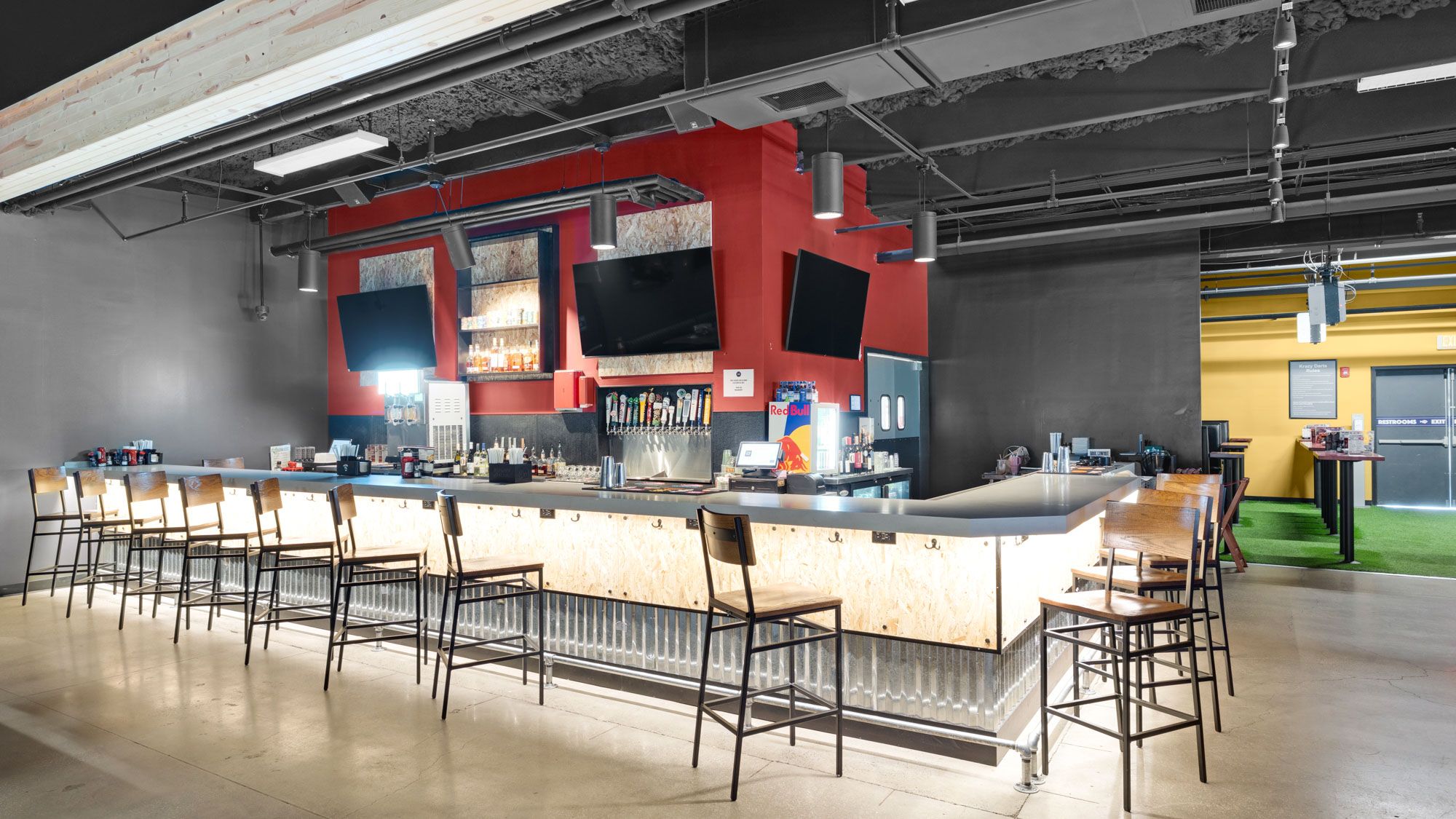 Laketown Wharf Grounds and AmenitiesLaketown Wharf Grounds and A