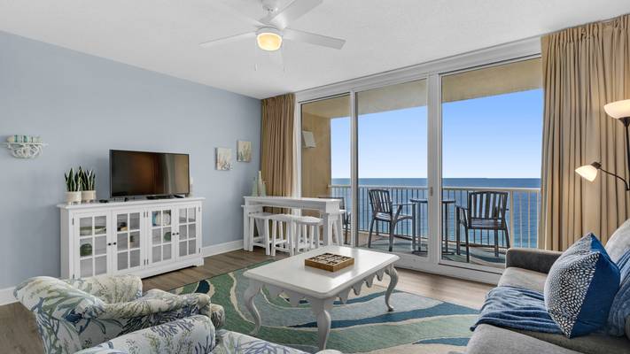 Majestic Tower 1-1606 Living area with spectacular gulf views Majestic Tower 1-1606 Living area with spectacular gulf views