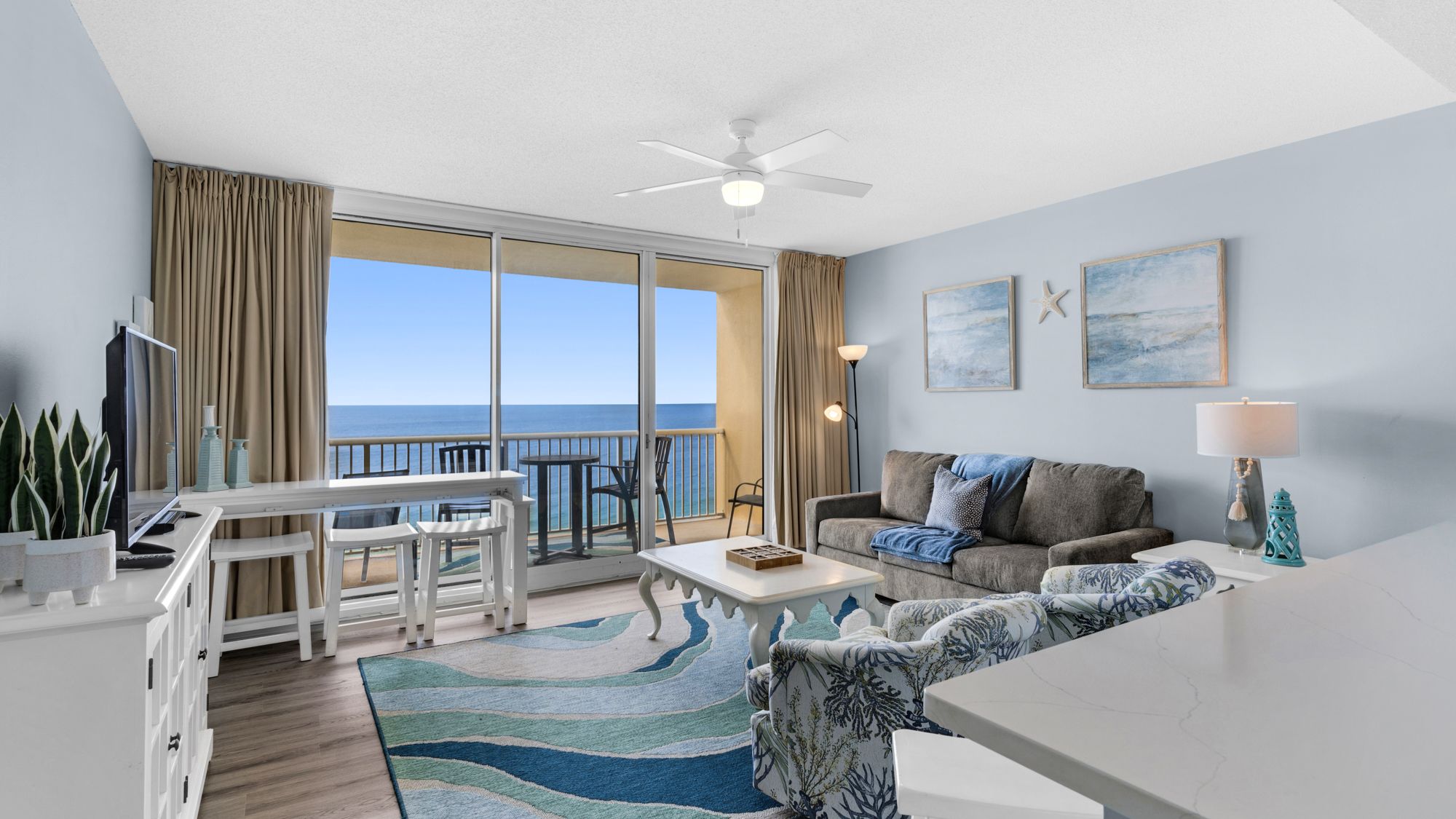 Majestic Tower 1-1606 Living area with gulf views