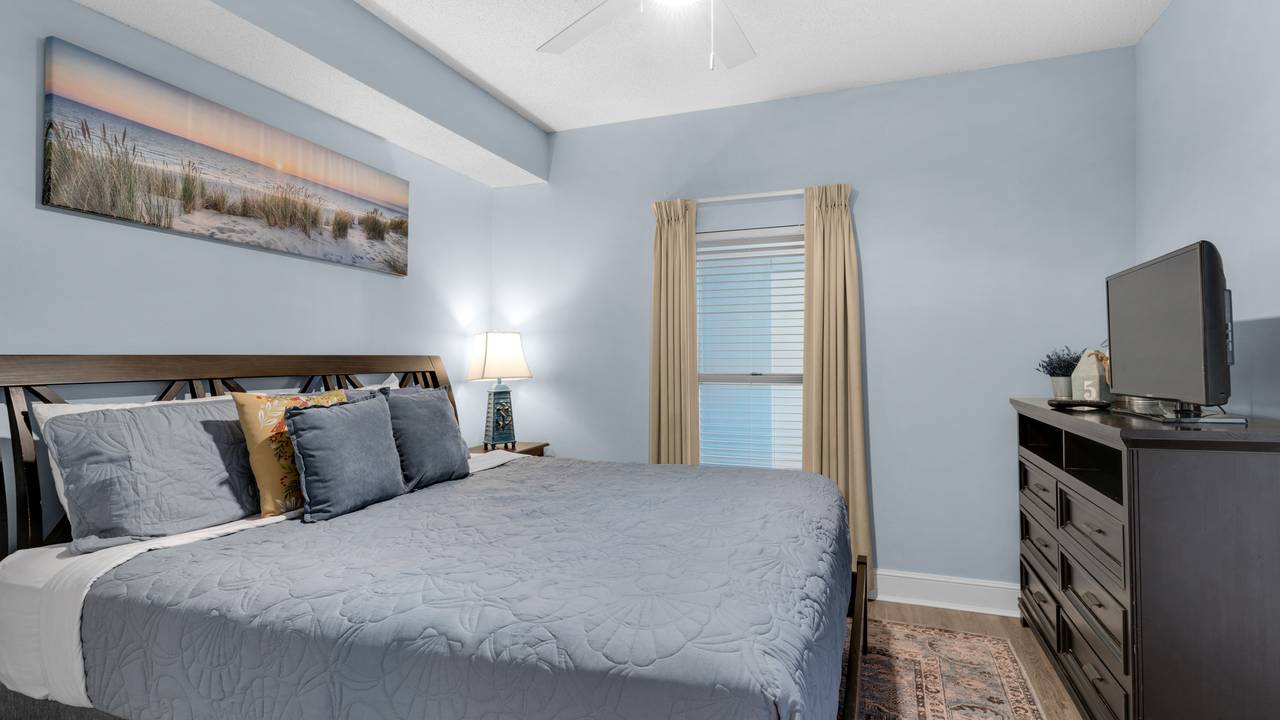 Majestic Tower 1-1606 Bedroom Majestic Tower 1-1606 Bedroom