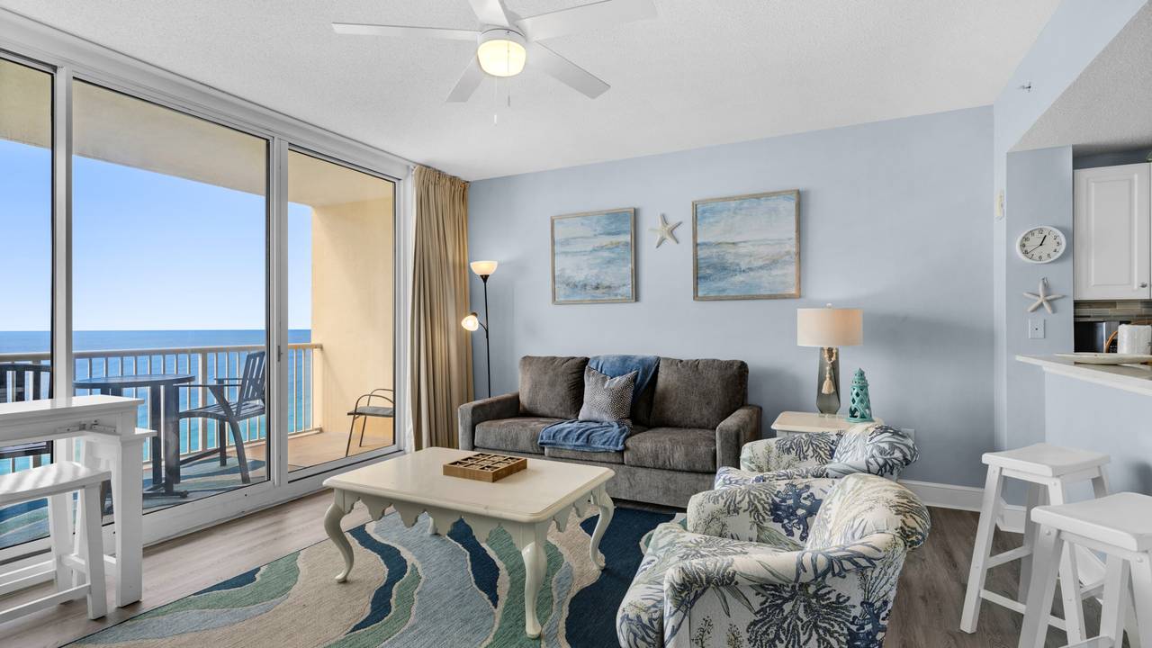 Majestic Tower 1-1606 Living area with gulf views Majestic Tower 1-1606 Living area with gulf views