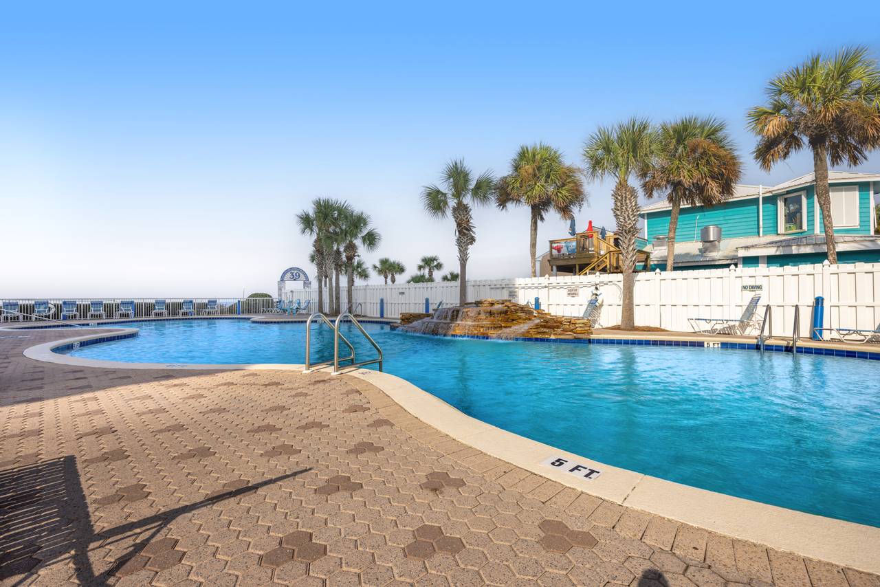 Majestic Towers Pool beach front pool Majestic Towers Pool beach front pool