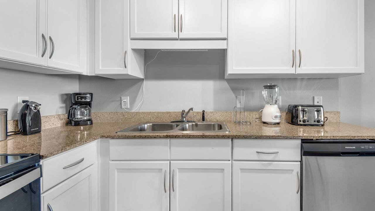 LTW933 Kitchen Area LTW933 Kitchen Area