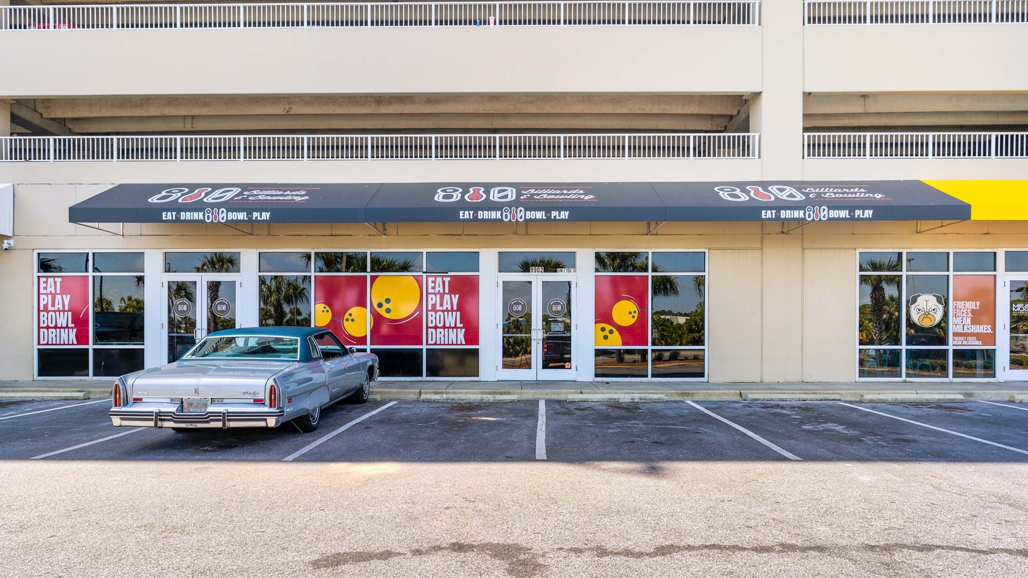 Laketown Wharf Grounds and Amenities