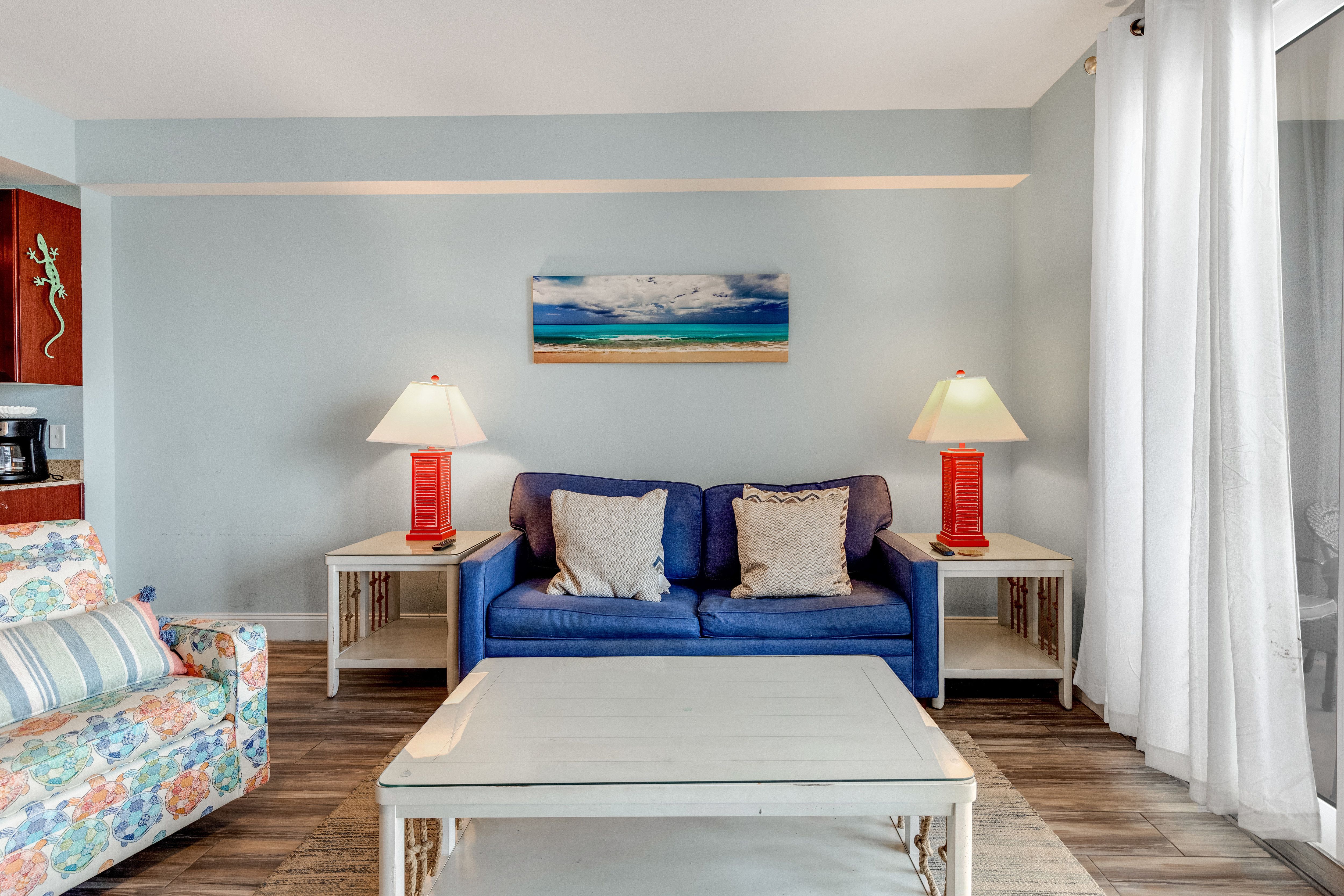 Laketown Wharf 335 Living Area 