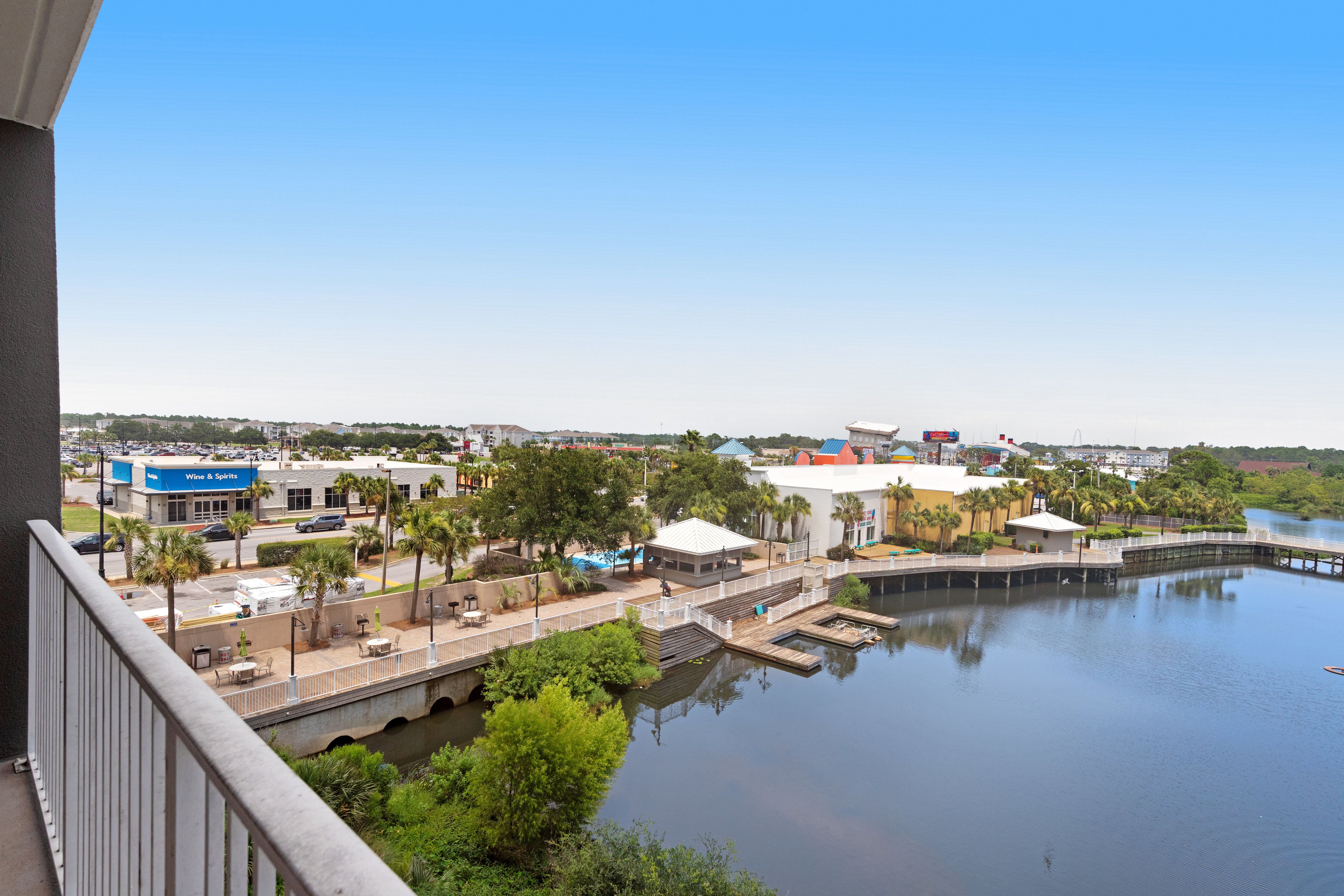 Laketown Wharf 335 Balcony with Lake Views