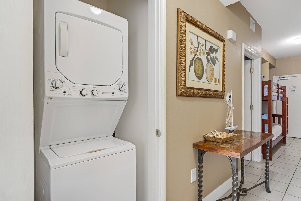 Tidewater 403 Washer and Dryer Tidewater 403 Washer and Dryer