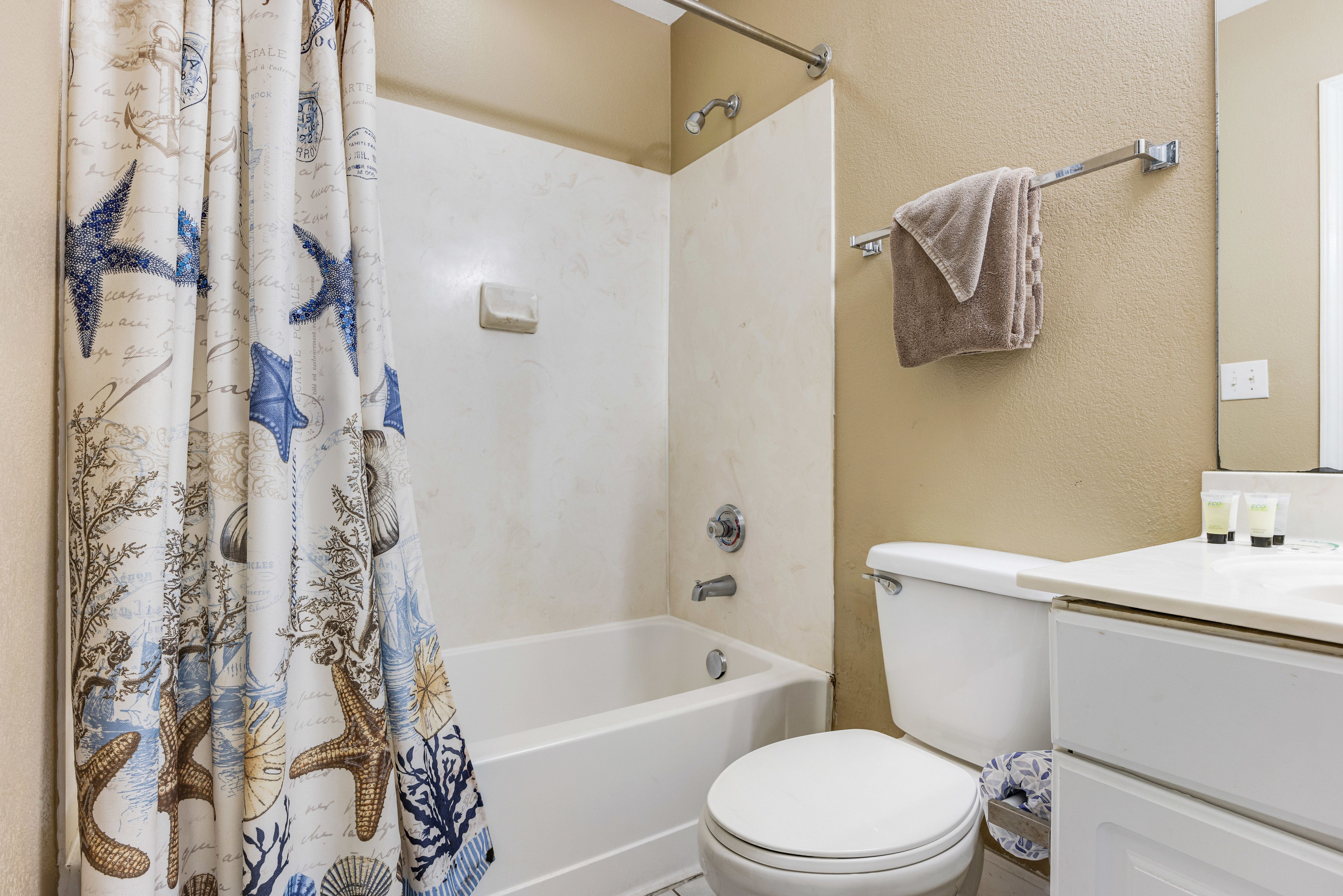 Tidewater 403 Bathroom