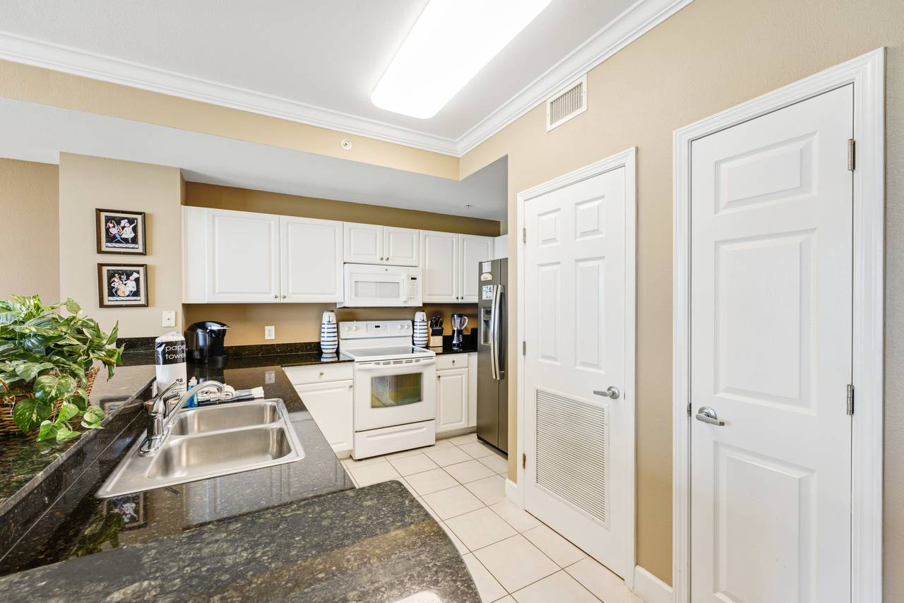 Tidewater 403 Kitchen Tidewater 403 Kitchen