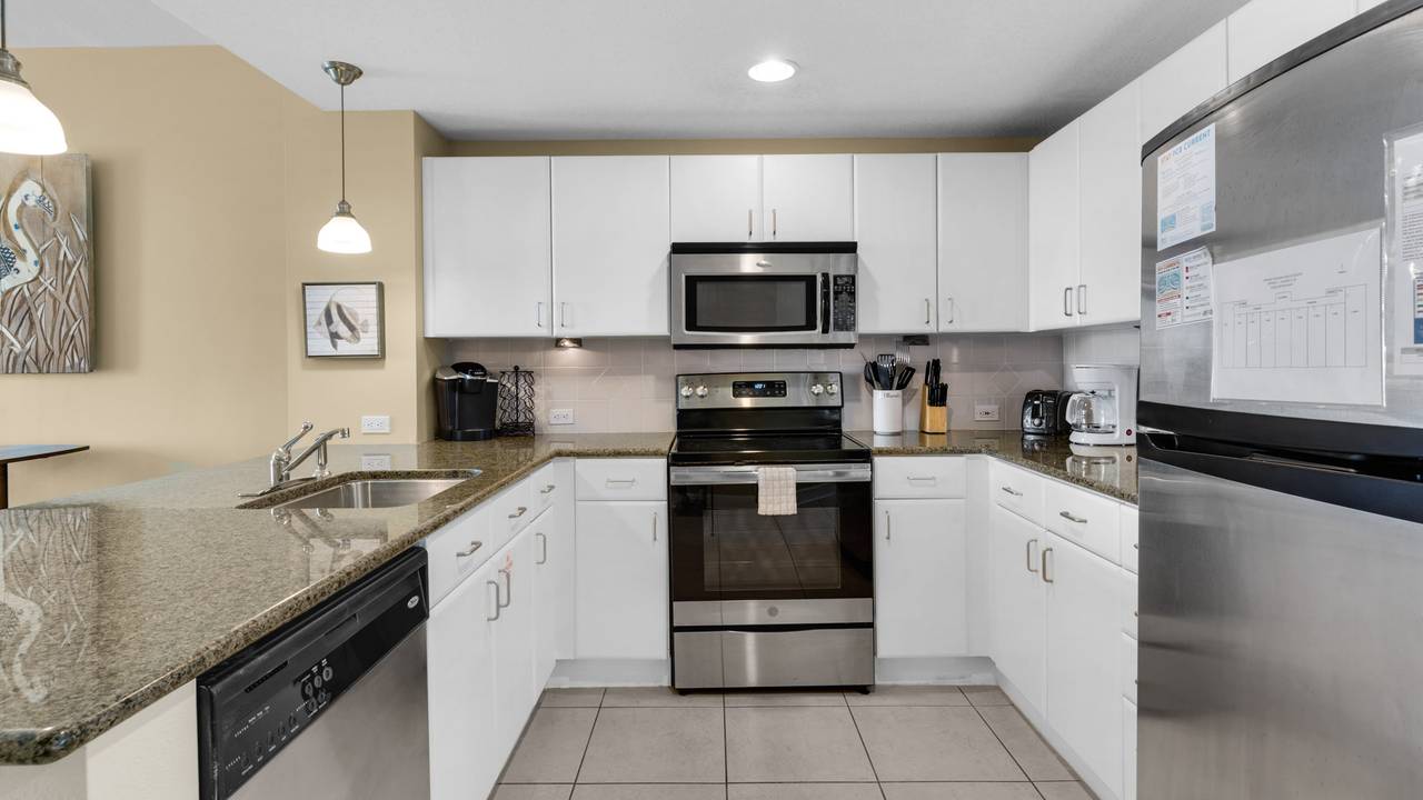 Grand Panama 1-1006 Kitchen area Grand Panama 1-1006 Kitchen area