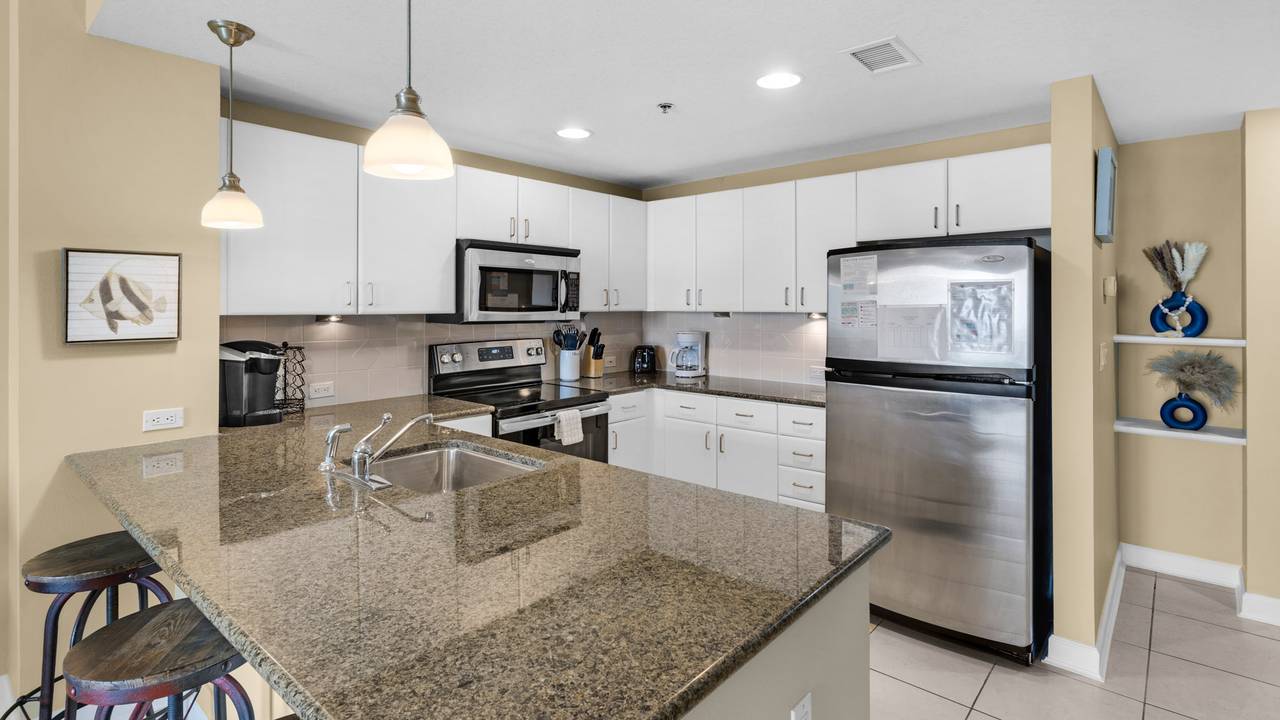 Grand Panama 1-1006 Kitchen area Grand Panama 1-1006 Kitchen area