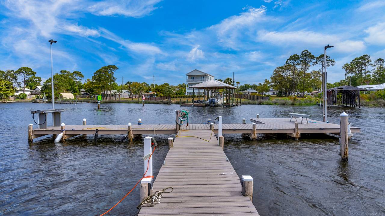 STQ1208B Exterior STQ1208B Exterior