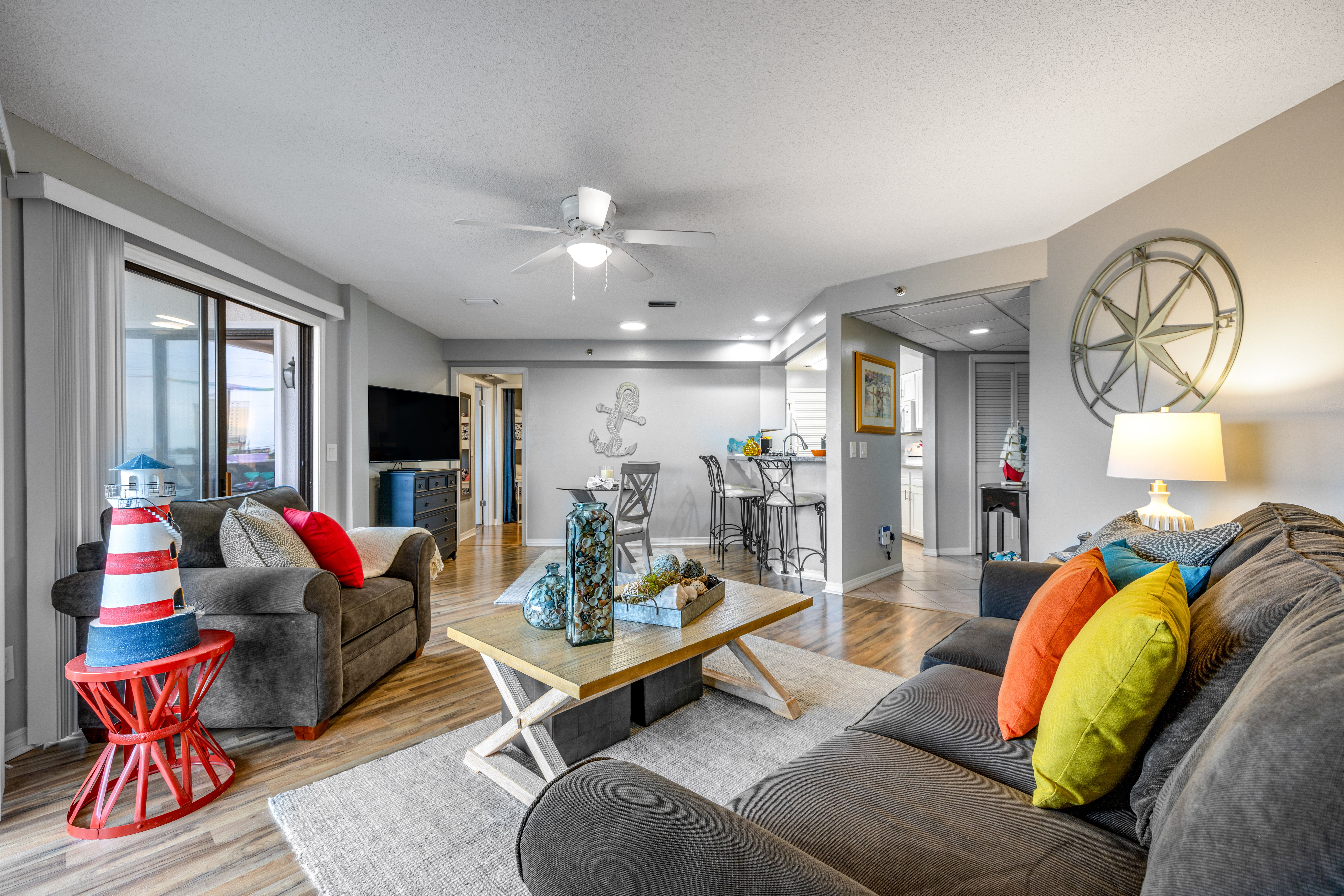 St. Thomas Square 1210B Living Area