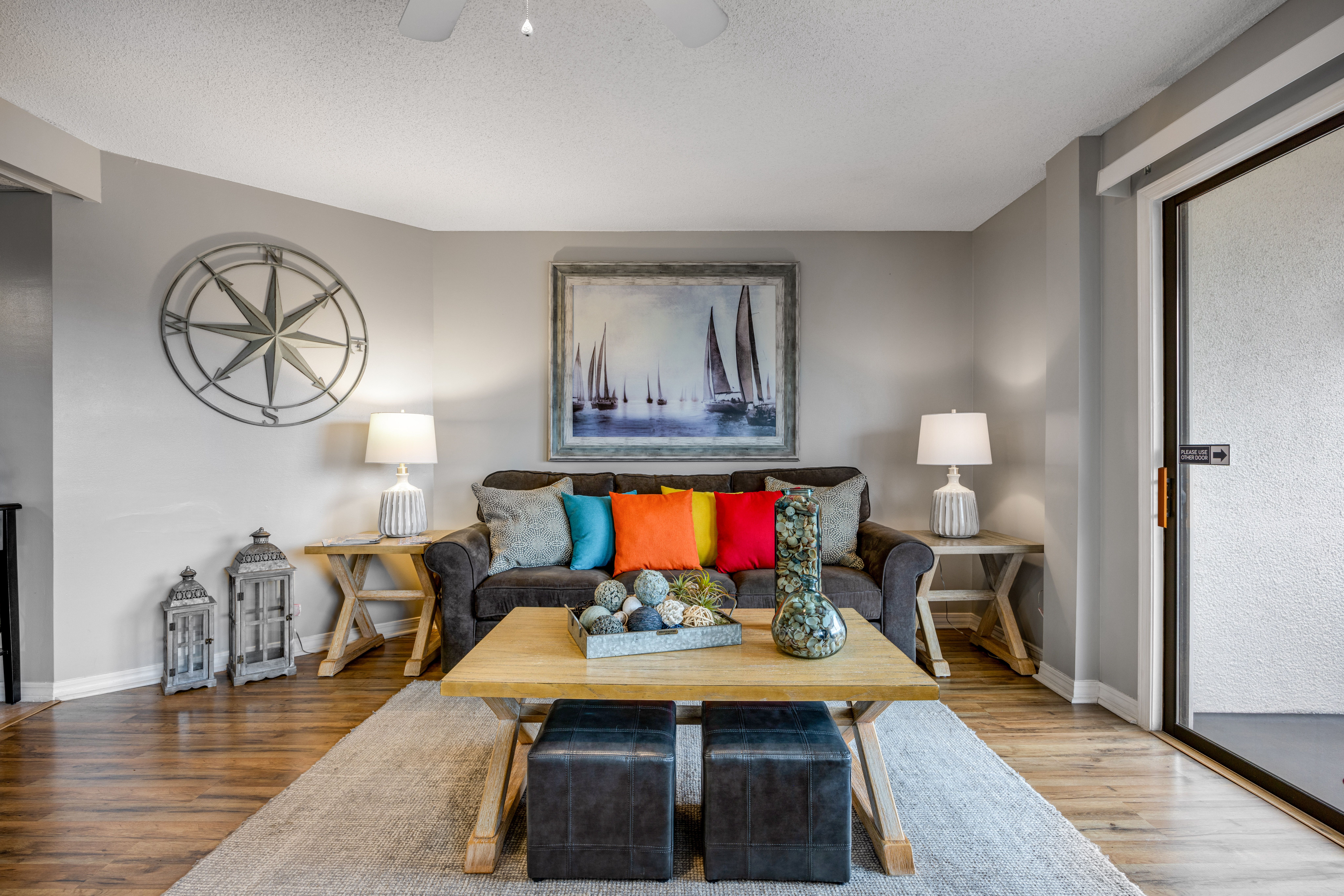 St. Thomas Square 1210B Living Area