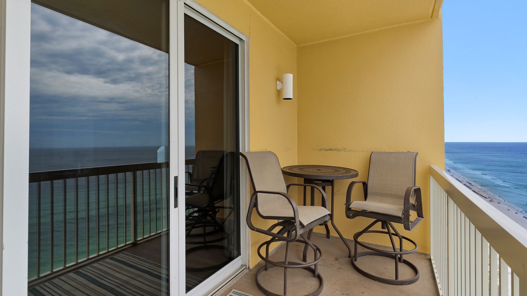 Calypso 2-2007 Balcony