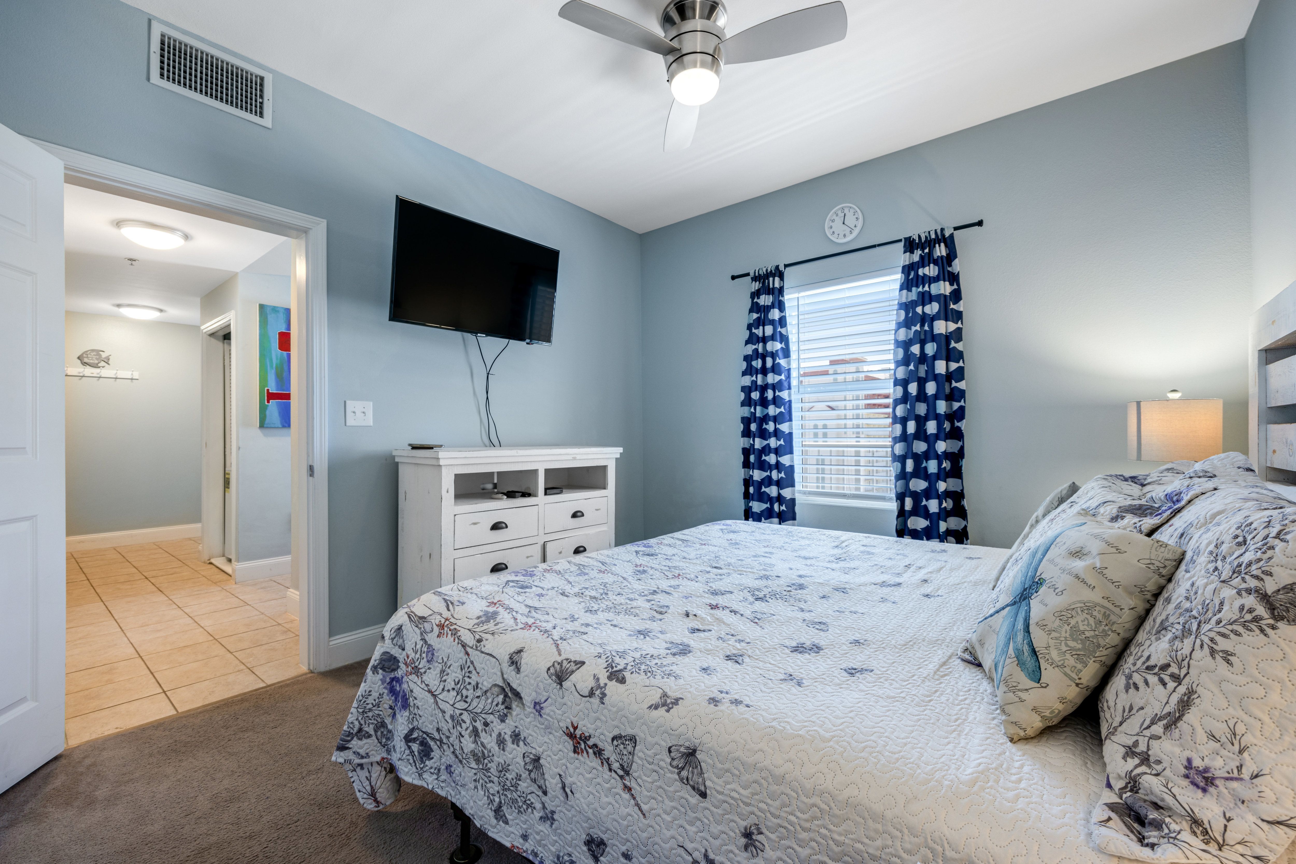 Laketown Wharf 1730 Bedroom