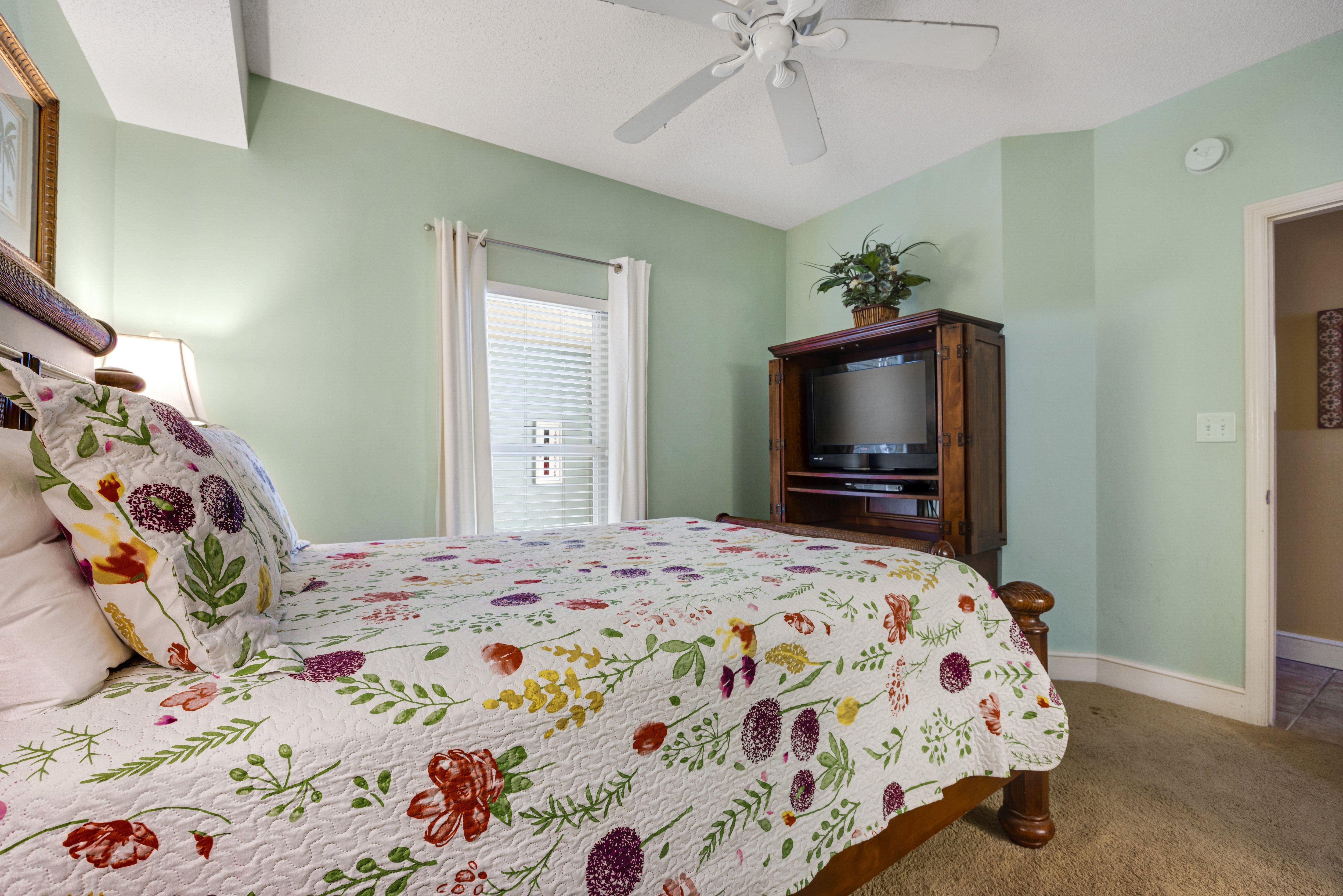 Majestic Tower 1-1306 Bedroom