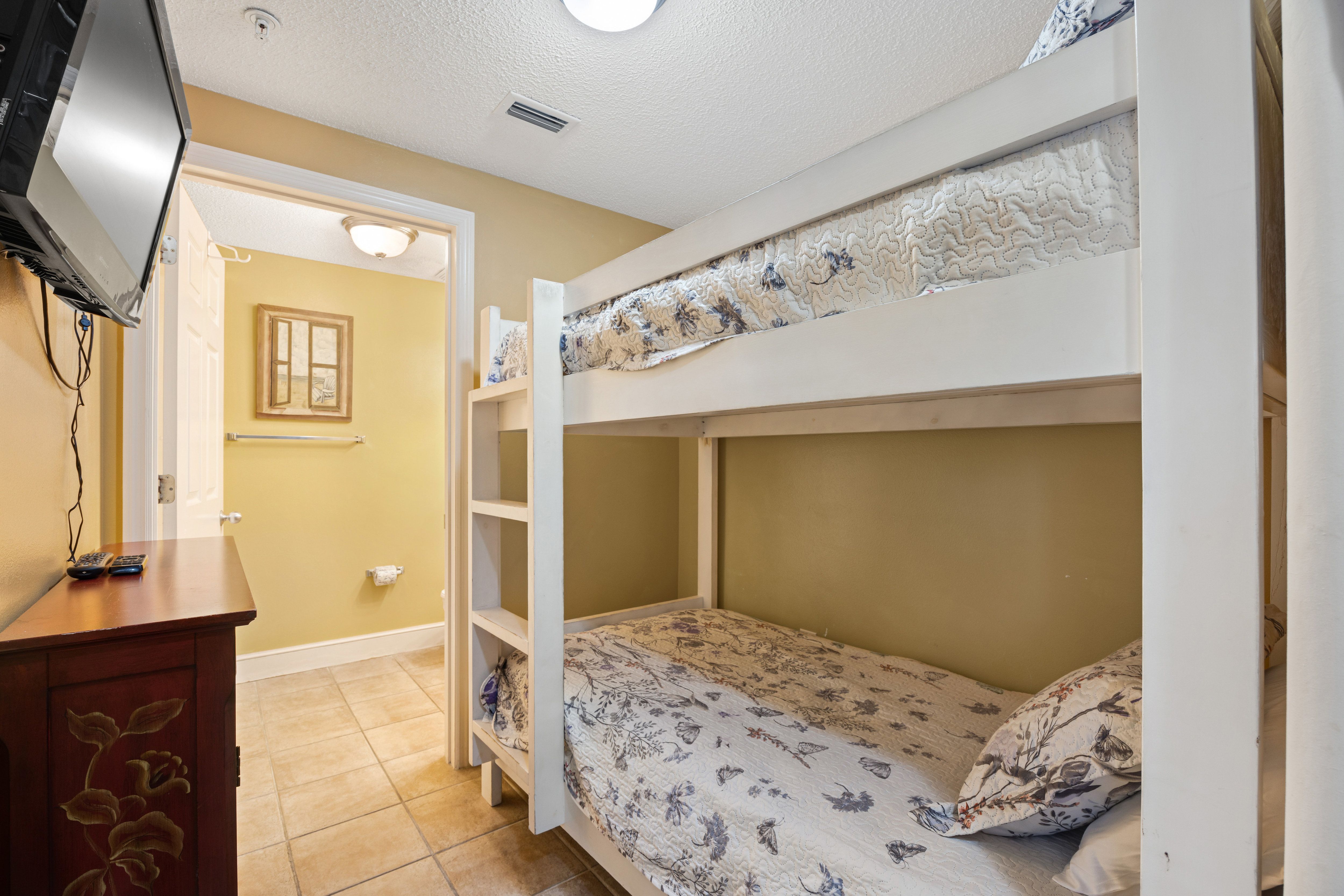 Majestic Tower 1-1306 Bunk Bed