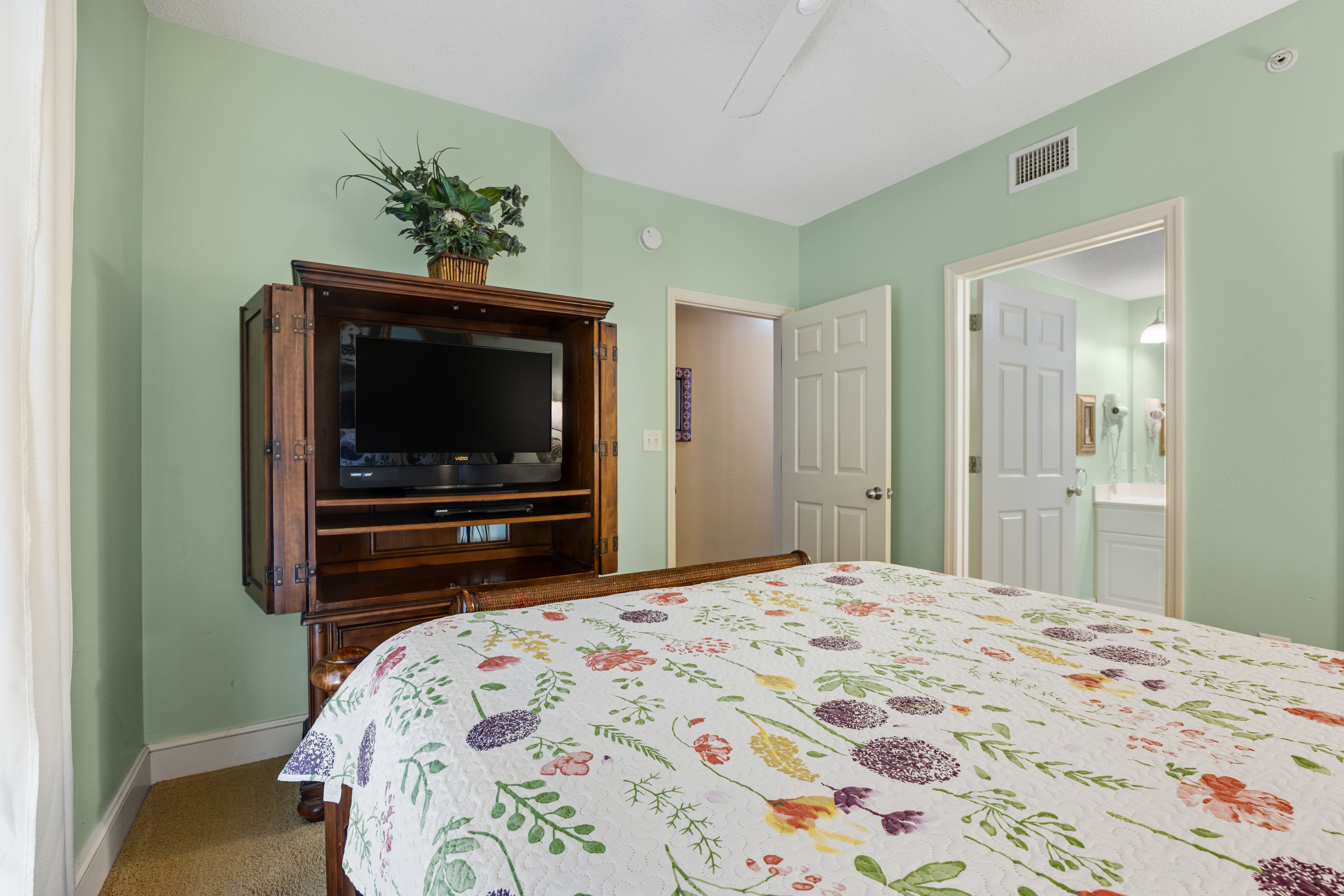 Majestic Tower 1-1306 Bedroom