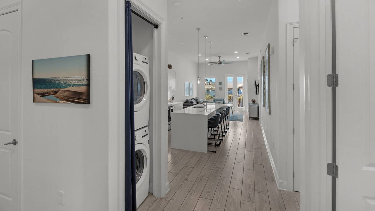 Gulf Place Residences 302 Entry Gulf Place Residences 302 Entry